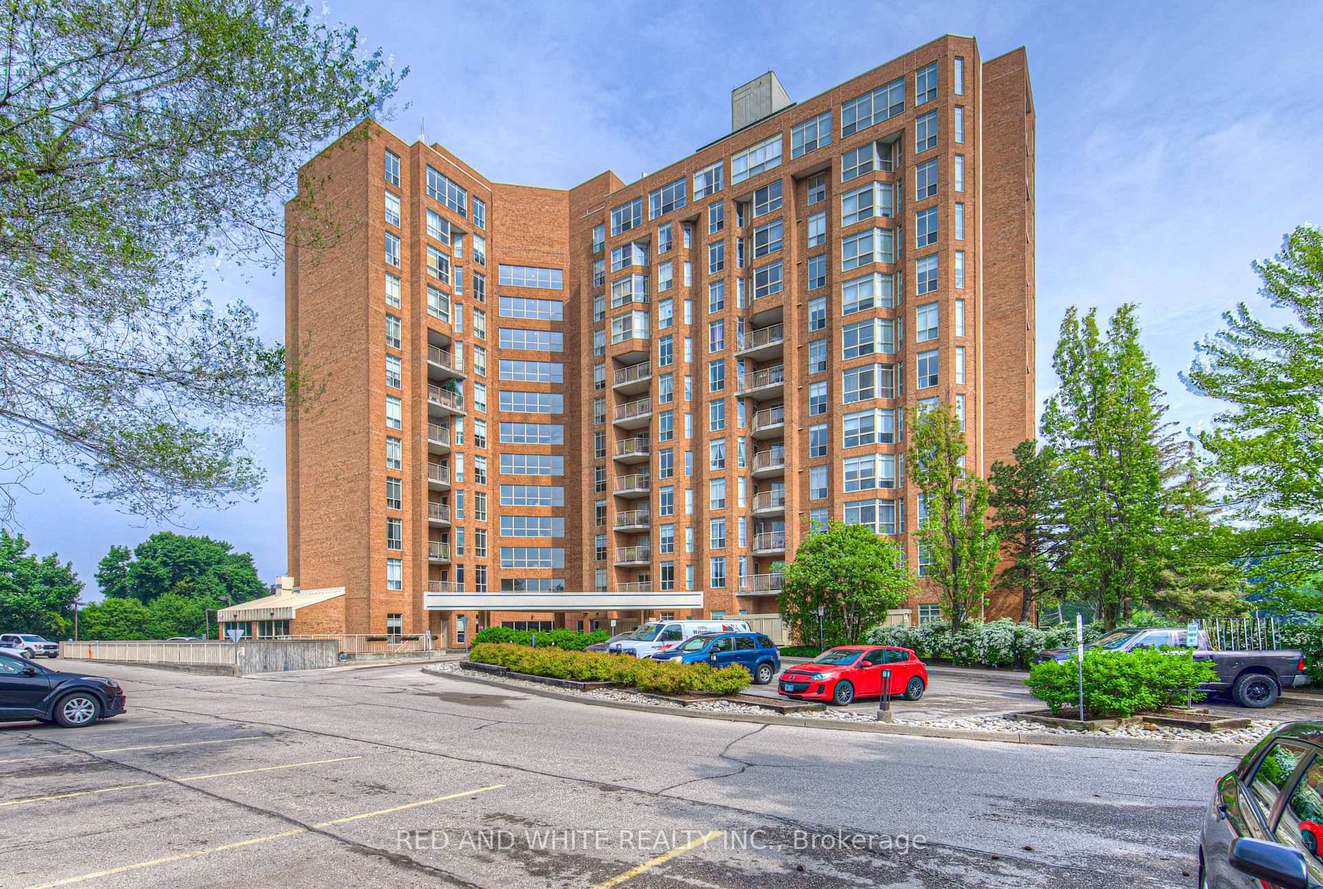 Well established, well managed, Eastwood Community Condo.