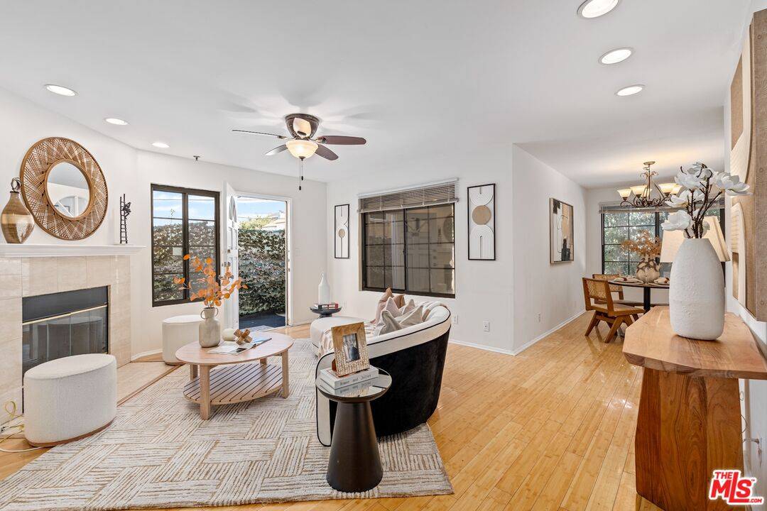 102  N Sweetzer Ave 2BR Beverly Grove La