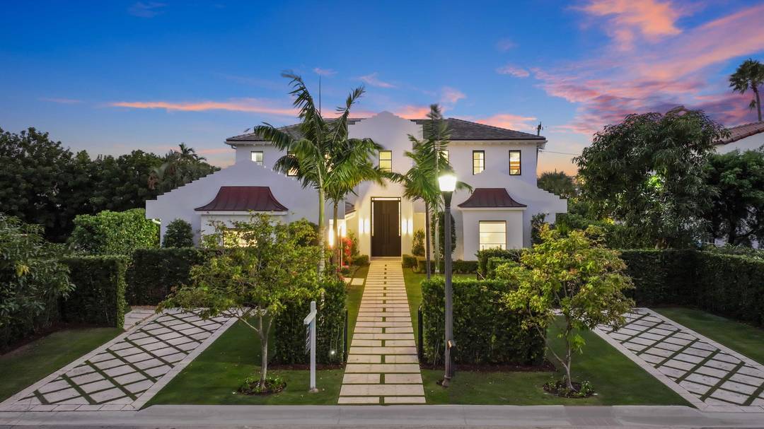 Rare half an acre on East Lakewood Road.