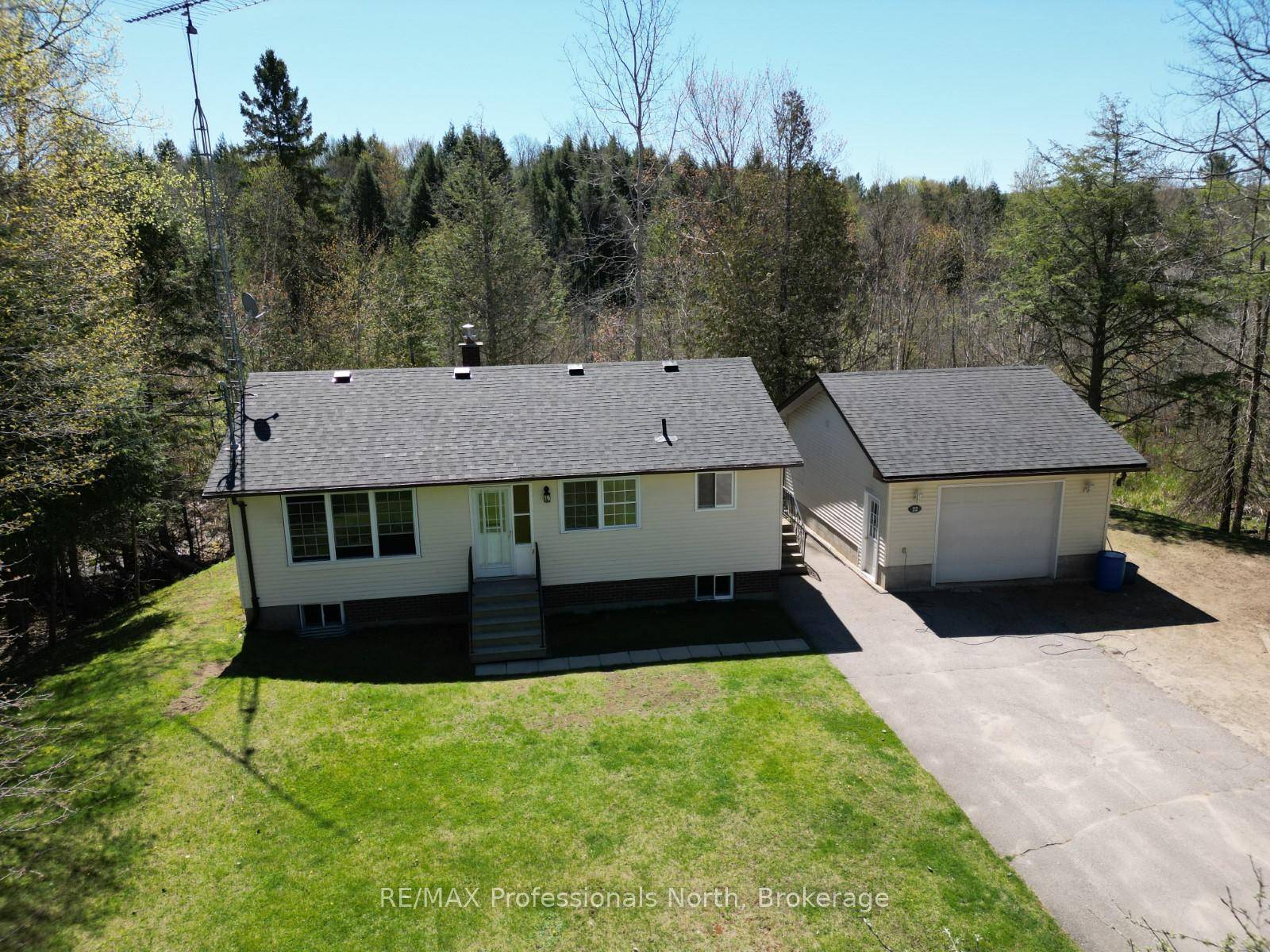 Located in the heart of Haliburton Village, this updated 3 bedroom bungalow offers a blend of modern upgrades and everyday functionality.
