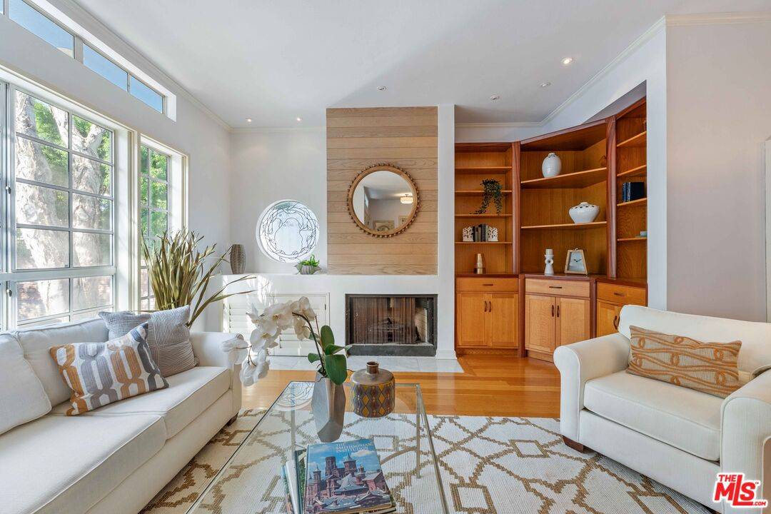 134   Roma Ct 3BR Marina Del Rey La