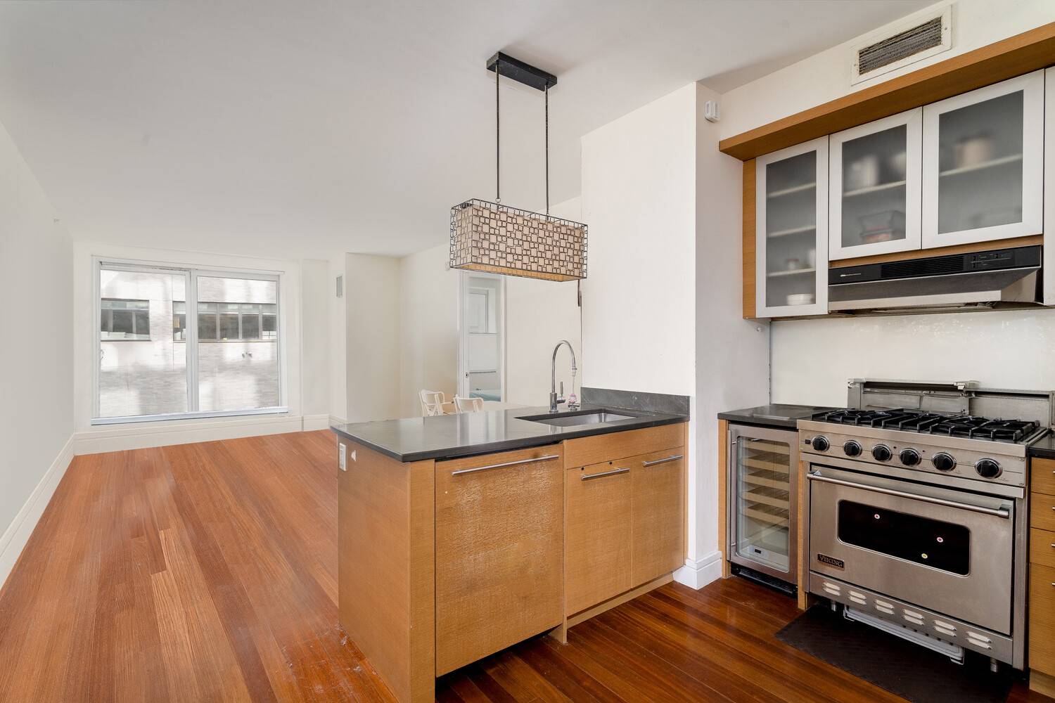 Experience luxury living in this stunning 2 bedroom, 2 bath residence spanning 1, 190 square feet in the heart of Battery Park City.