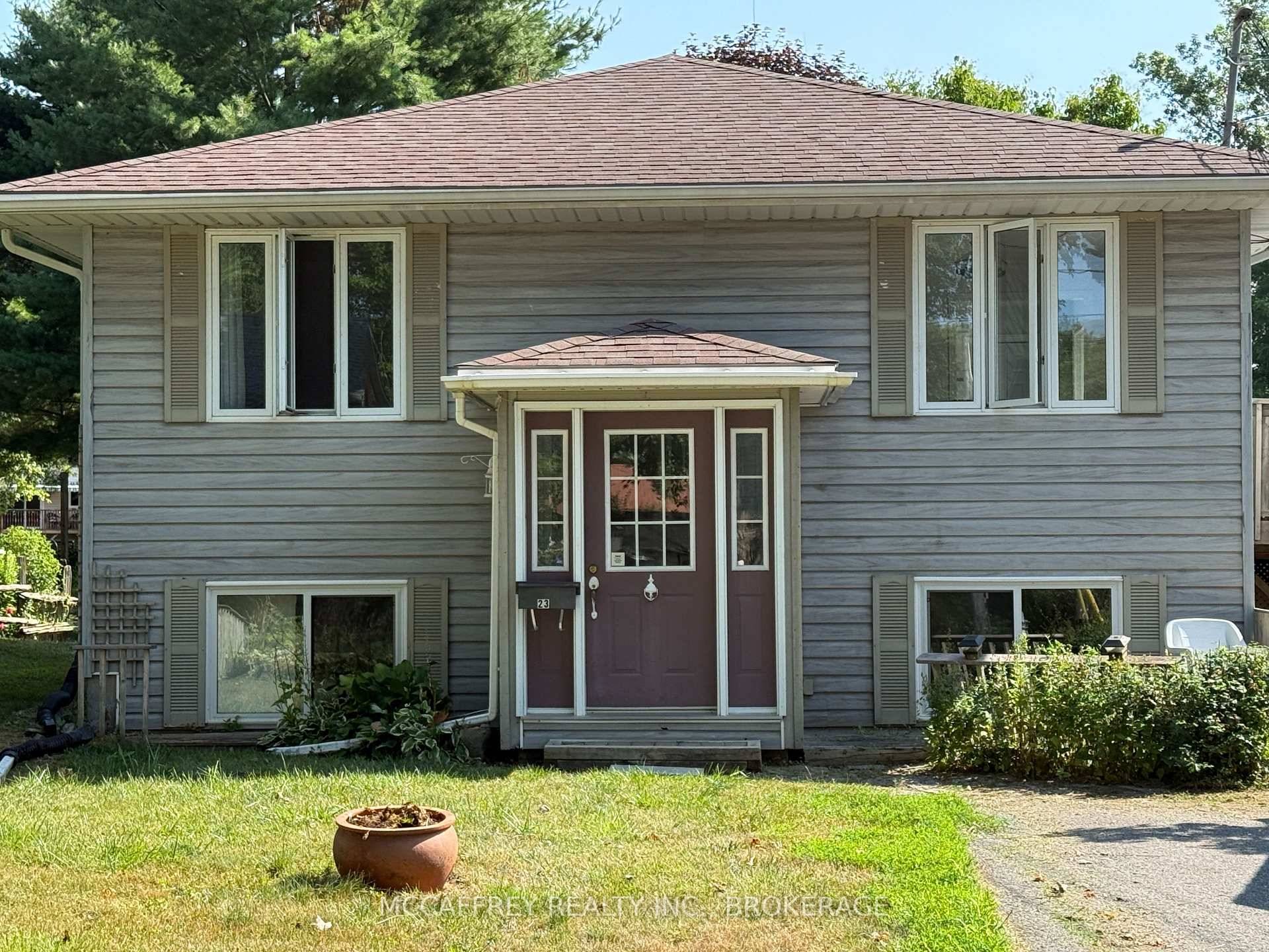 Discover the perfect blend of space, privacy, and comfort in this bright and versatile 4 bedroom, 3 bathroom home, ideally located on a peaceful cul de sac overlooking the Napanee ...