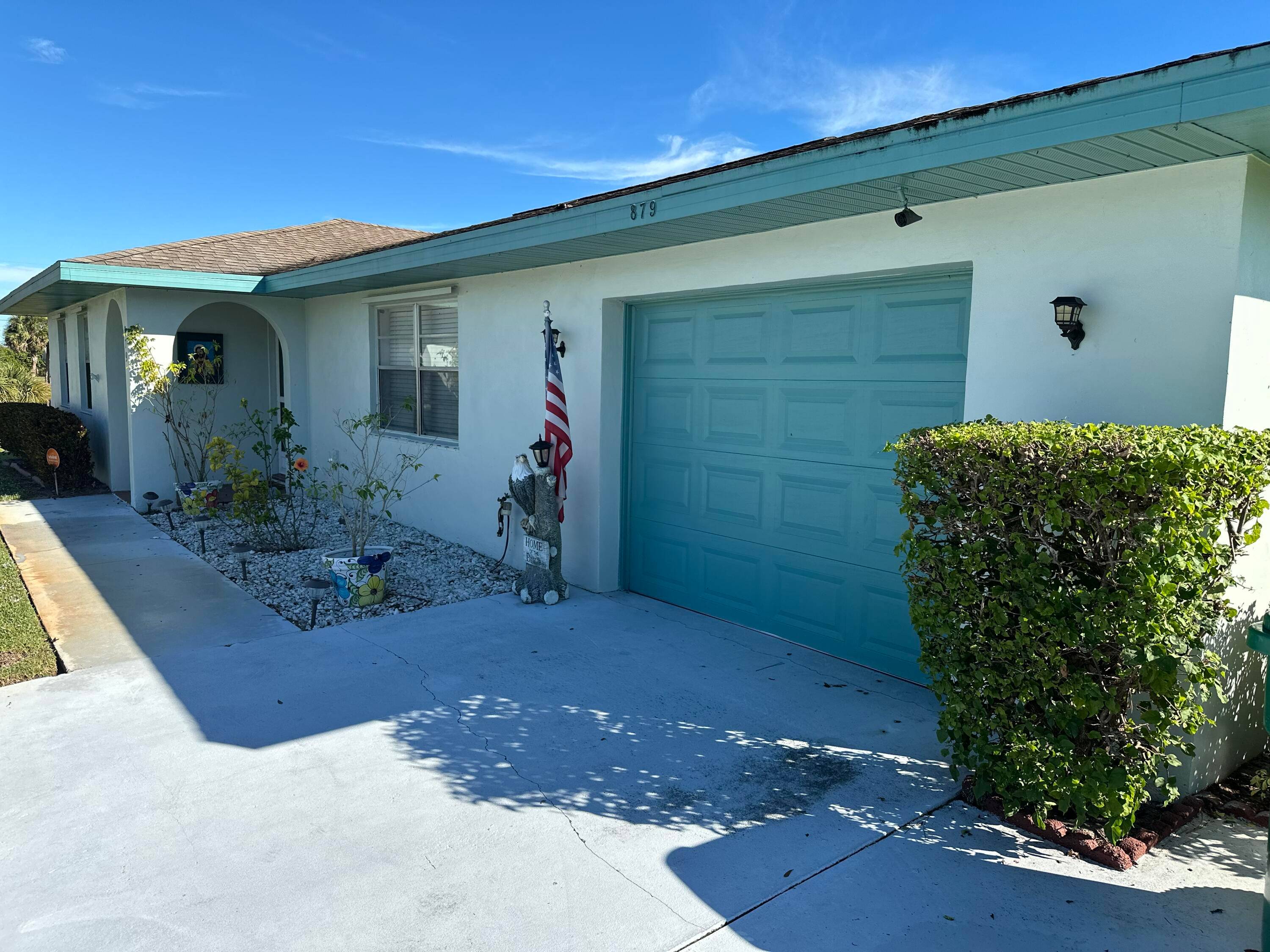 Charming 2 bedroom, 2 bathroom single family home nestled in the heart of Port Saint Lucie, FL.