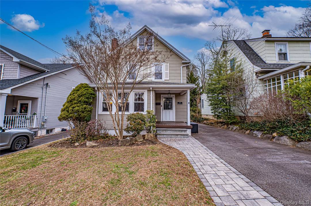 Nestled in the heart of the Park Section, this bright and spacious three bedroom, one and a half bath Colonial offers an ideal blend of comfort and convenience.