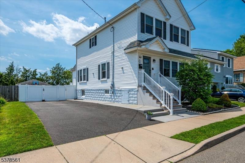 Boehmhurst Ave Sayreville Boro New Jersey Single-Family