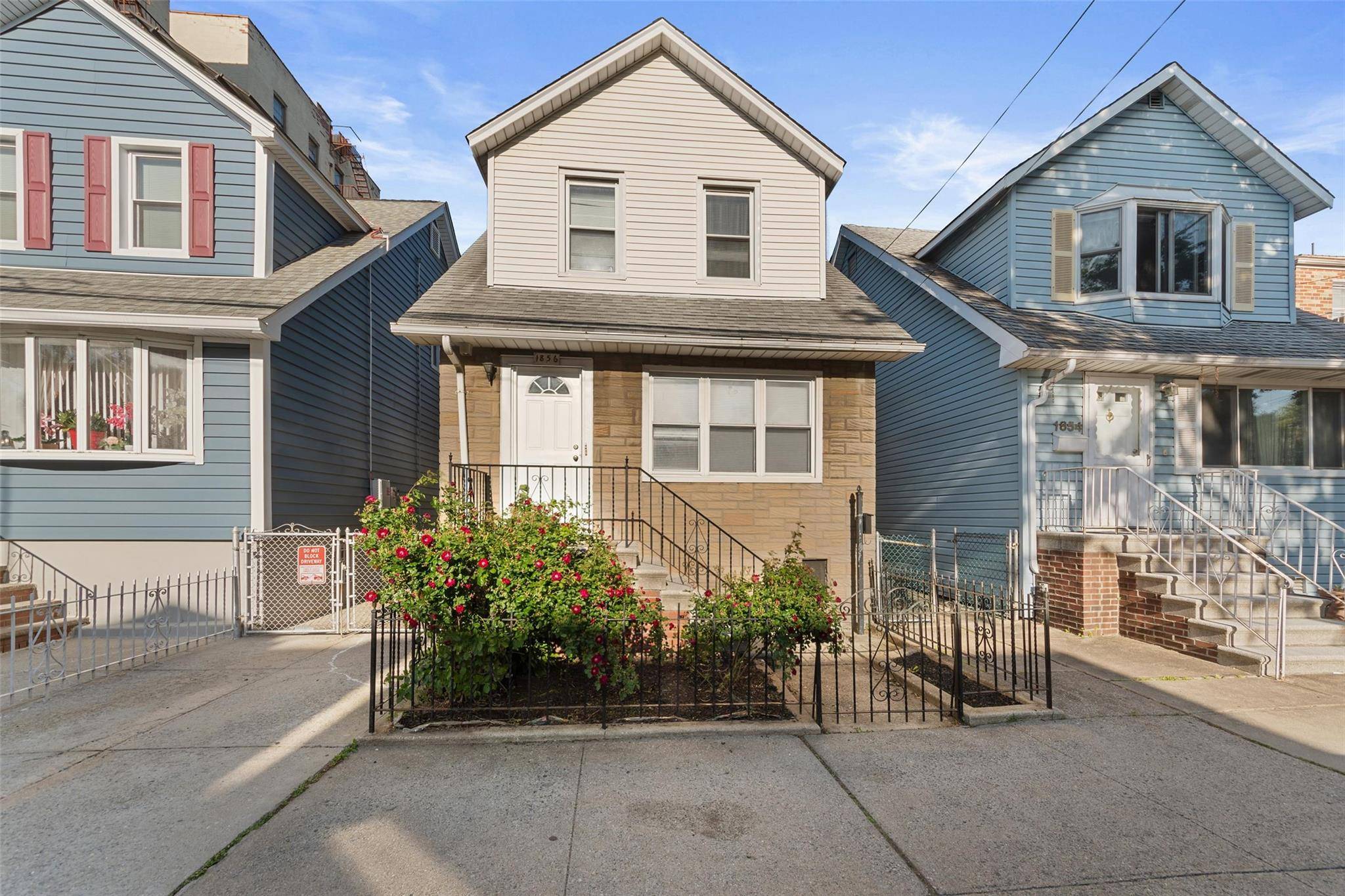 Open House Saturday, 7 12 from noon to 2pm MONEY MAKER !