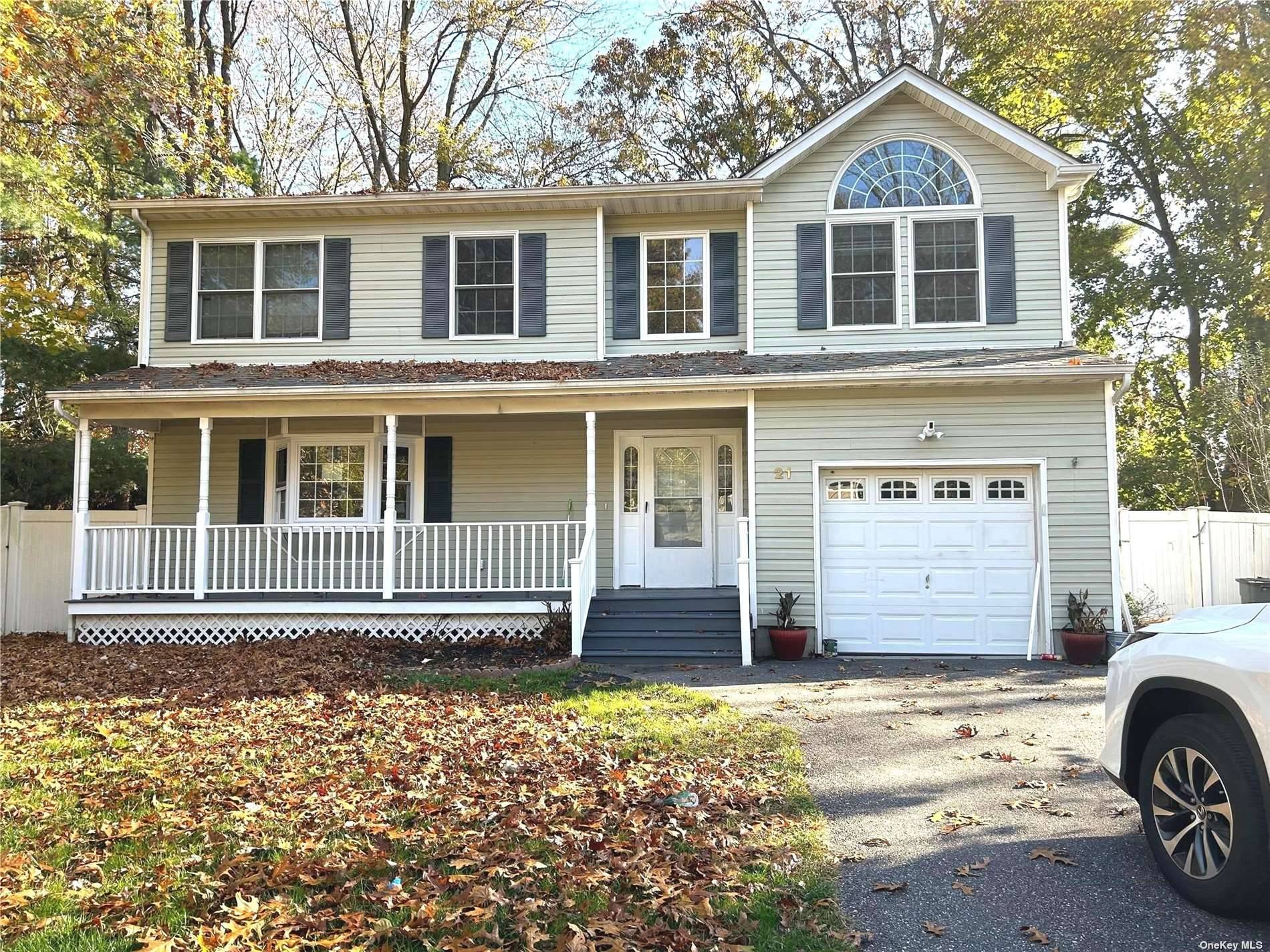 Whole House For Rent Beautiful Victorian Single Family House located in a nice tree lined neighborhood in Middle Island.