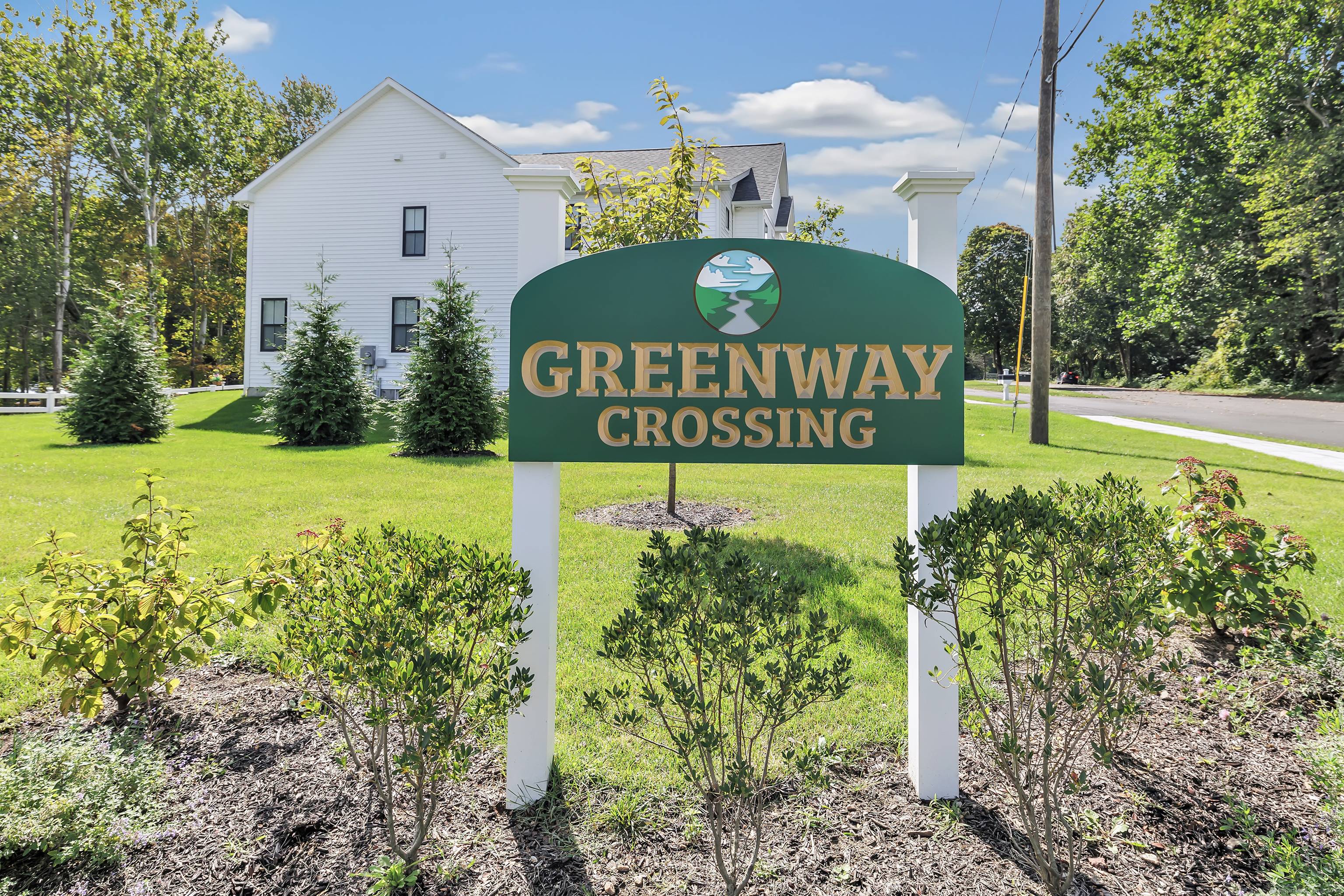 Introducing Greenway Crossing An enclave of 12 lavish duplex residences nestled in the vibrant heart of Brookfield, steps away from the famed 4 corners.