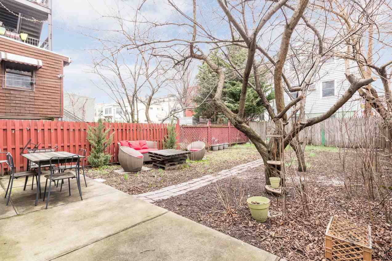 266 6TH ST New Jersey