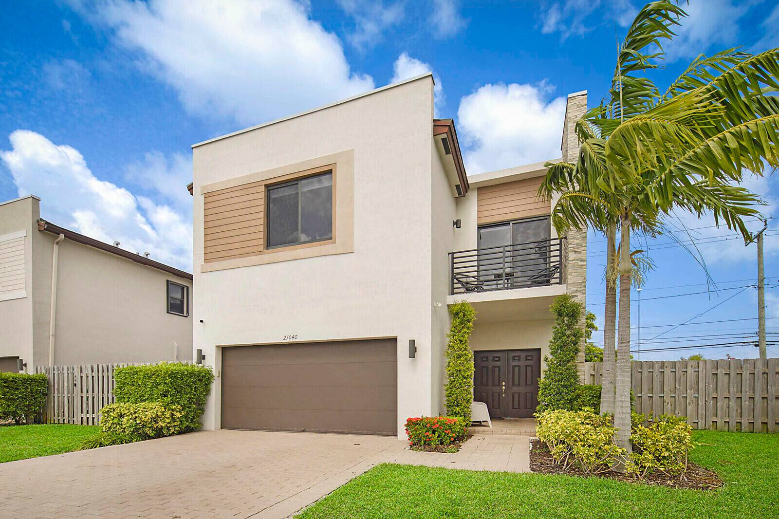 Welcome to this stunning 4 bed, 3.
