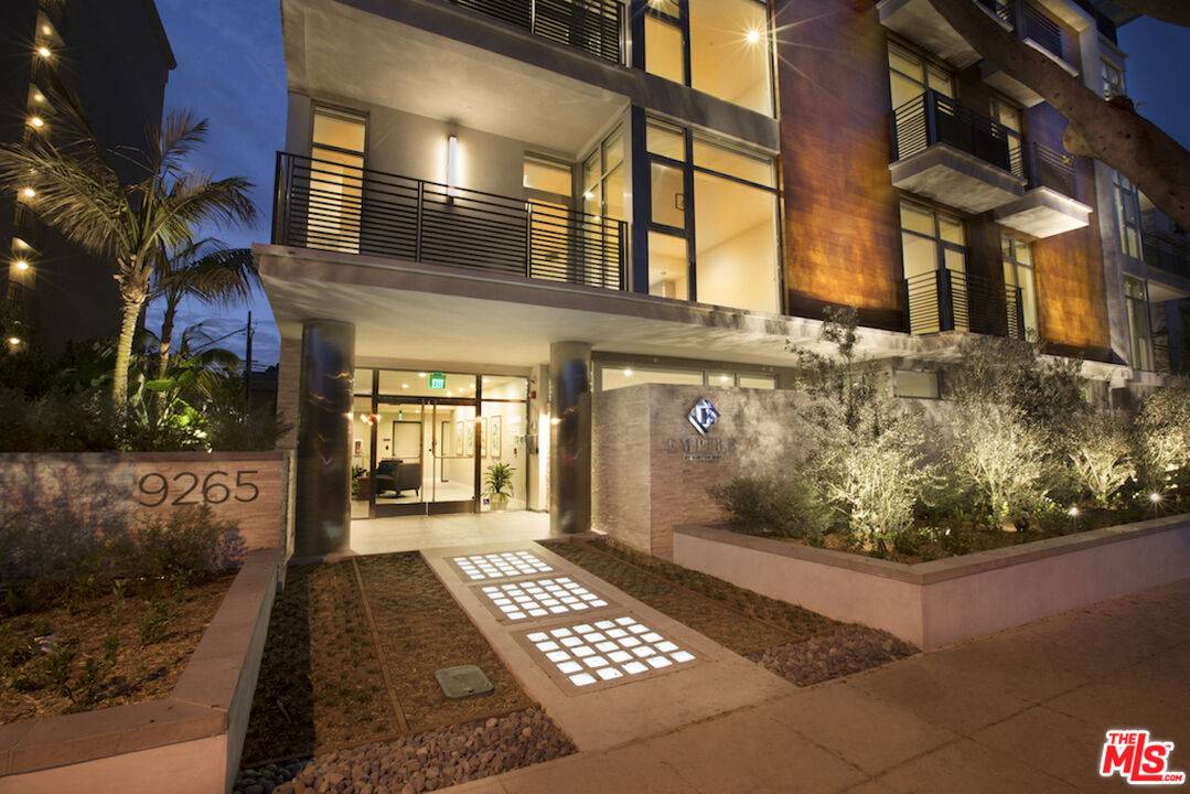 9265 BURTON WAY 1BR Beverly Hills Post Office | B.H.P.O. La