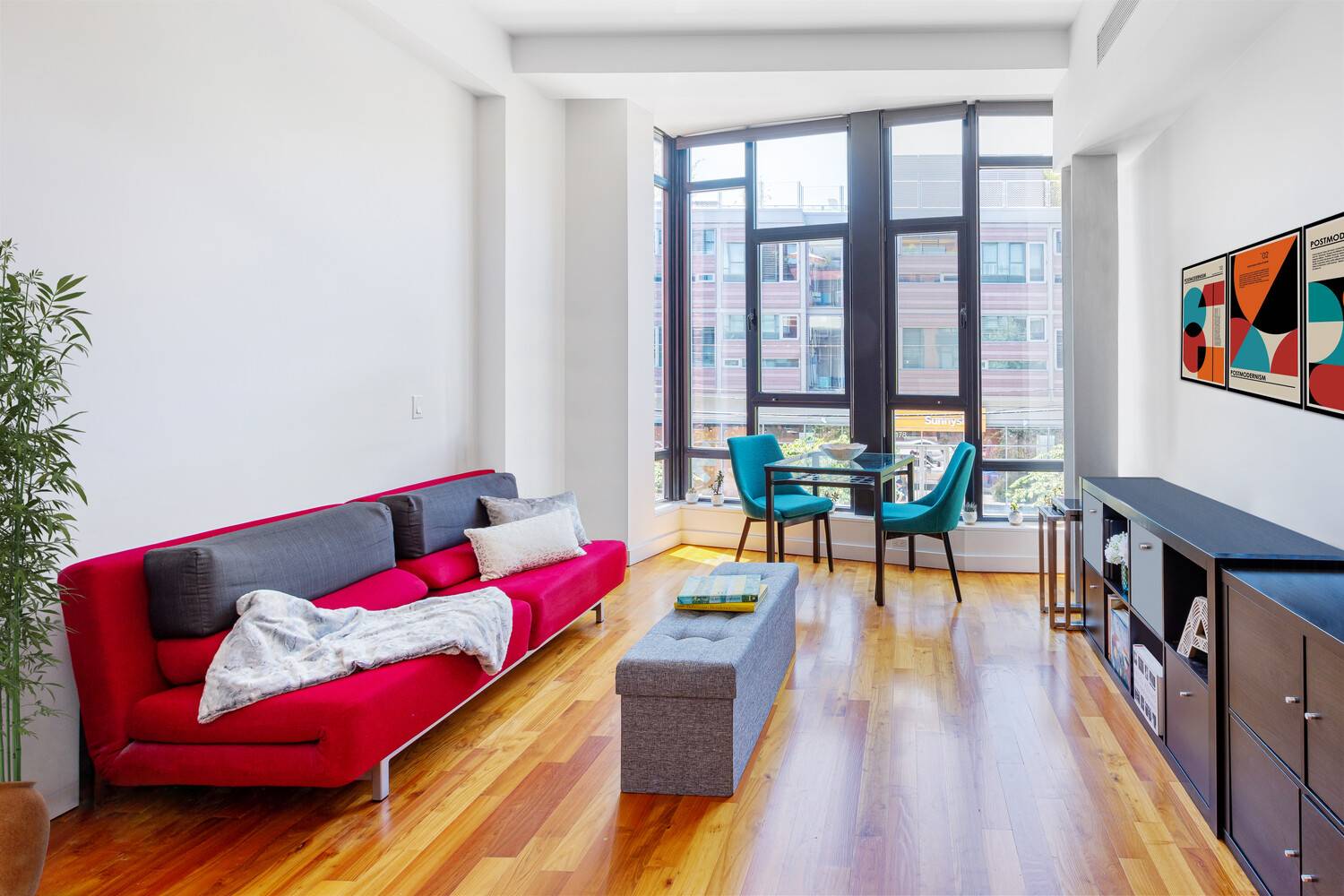 With an over 10 foot ceiling, southwest exposure and a wall of windows, 2D in 161 North 4th Street is a spacious, light filled loft studio in the heart of ...
