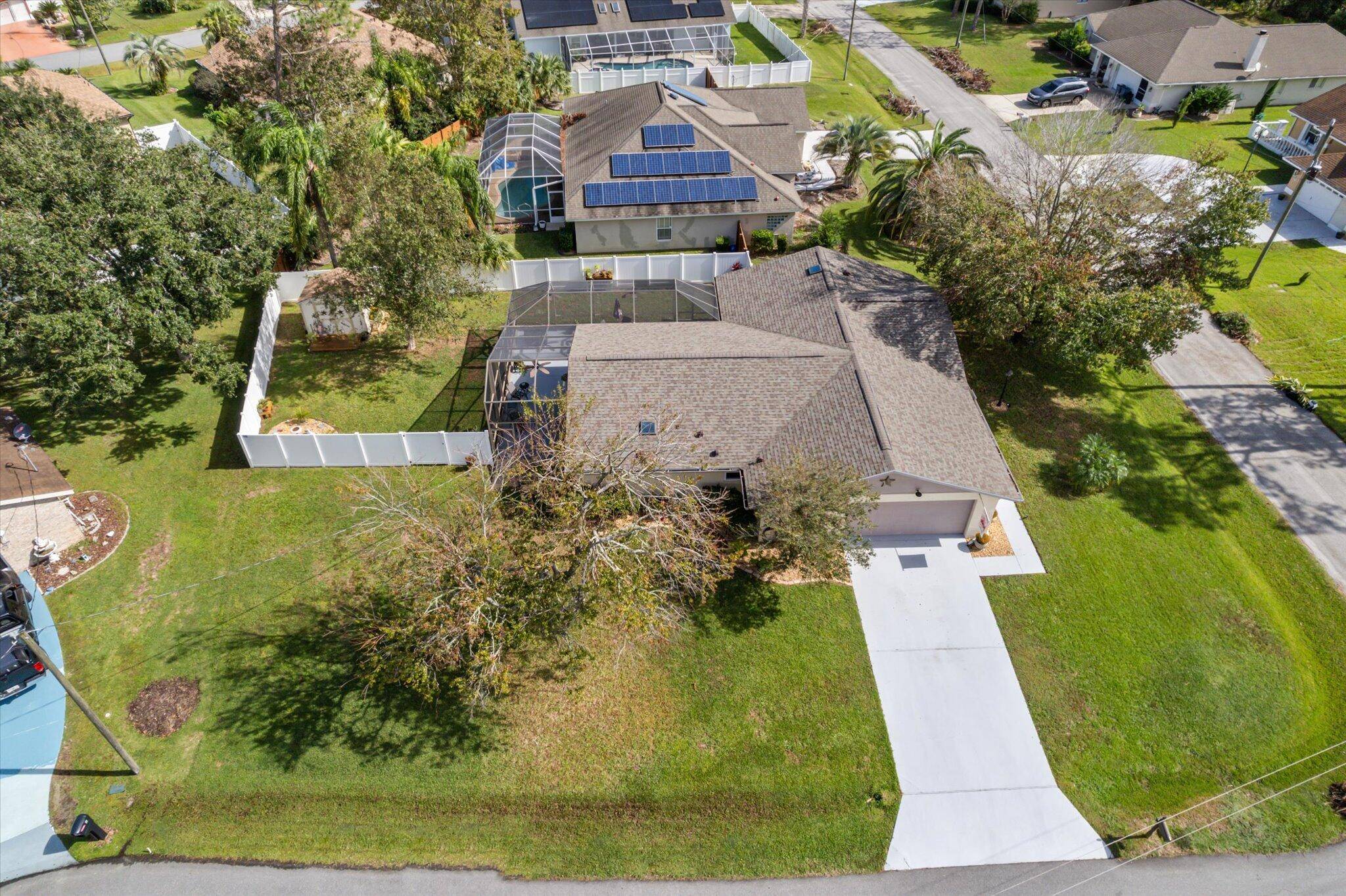 Motivated Seller Beautifully upgraded 3 bed, 2 bath home with over 1, 600 sq.