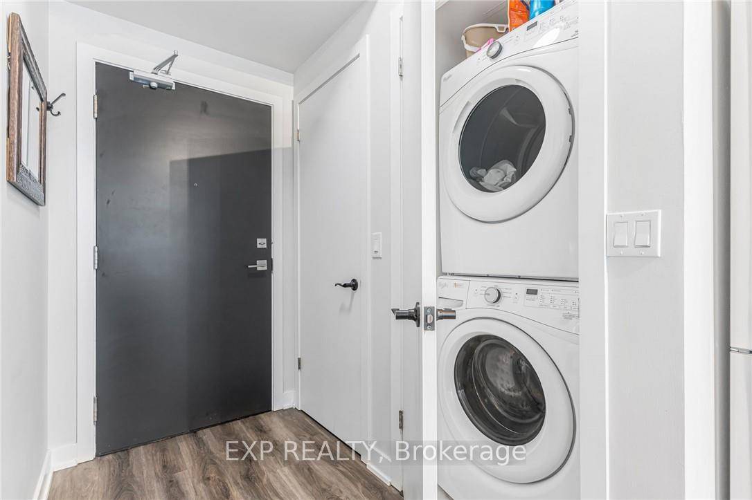 Welcome to 5220 Dundas Street, Burlington Luxury Living in a Prime Location !