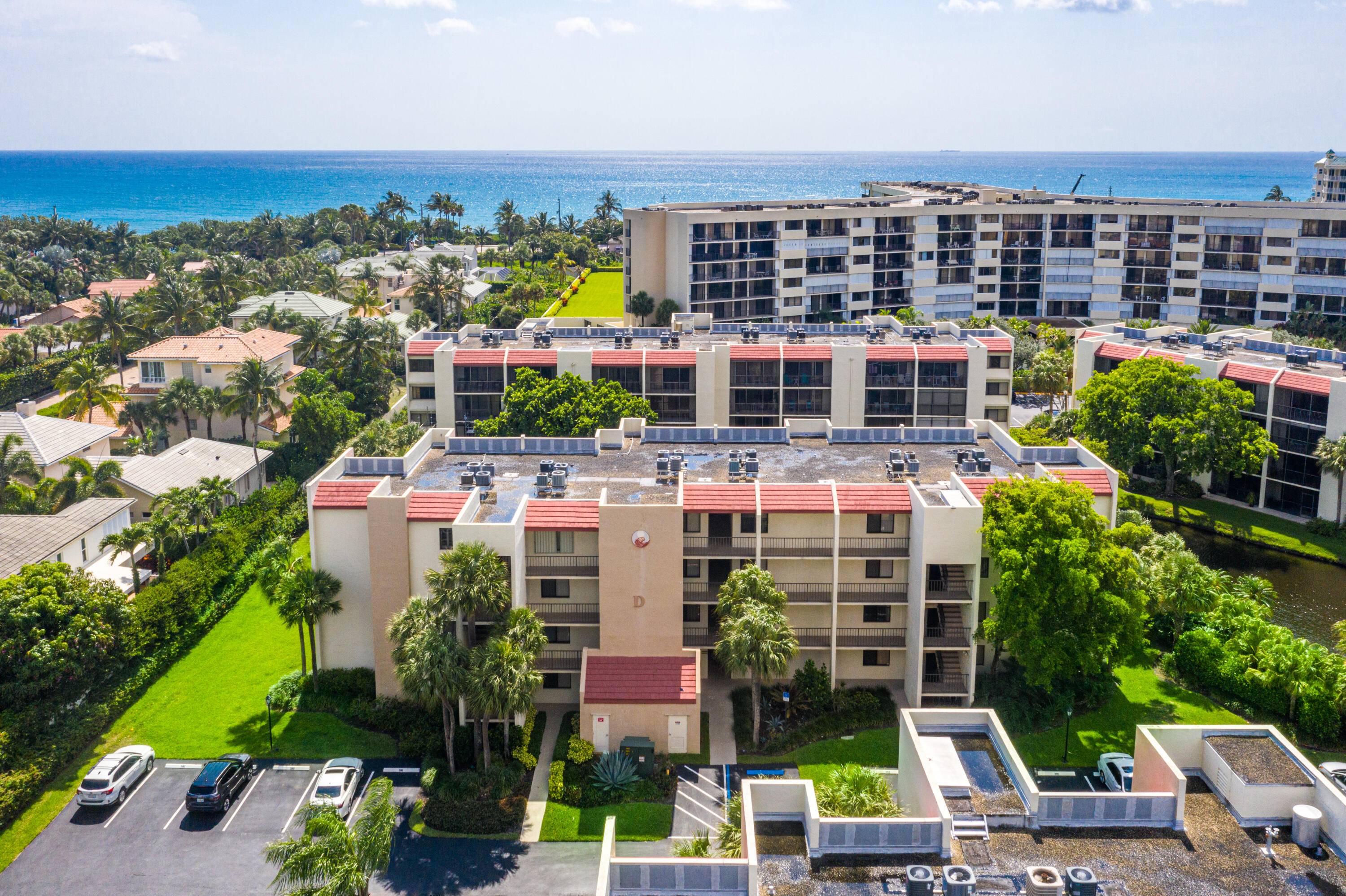 Just a short walk to the beach, beautifully furnished 1 bedroom, 1.