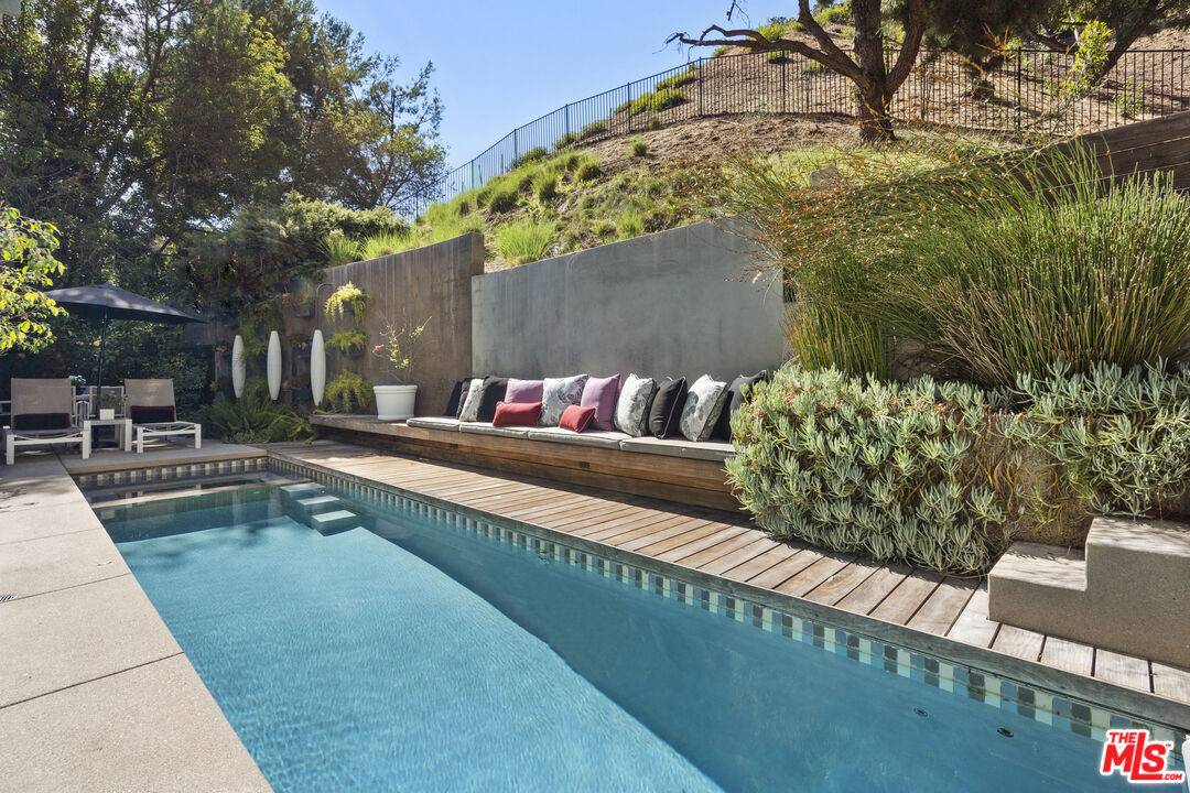 9767   Apricot Ln 4BR Beverly Hills Post Office | B.H.P.O. La
