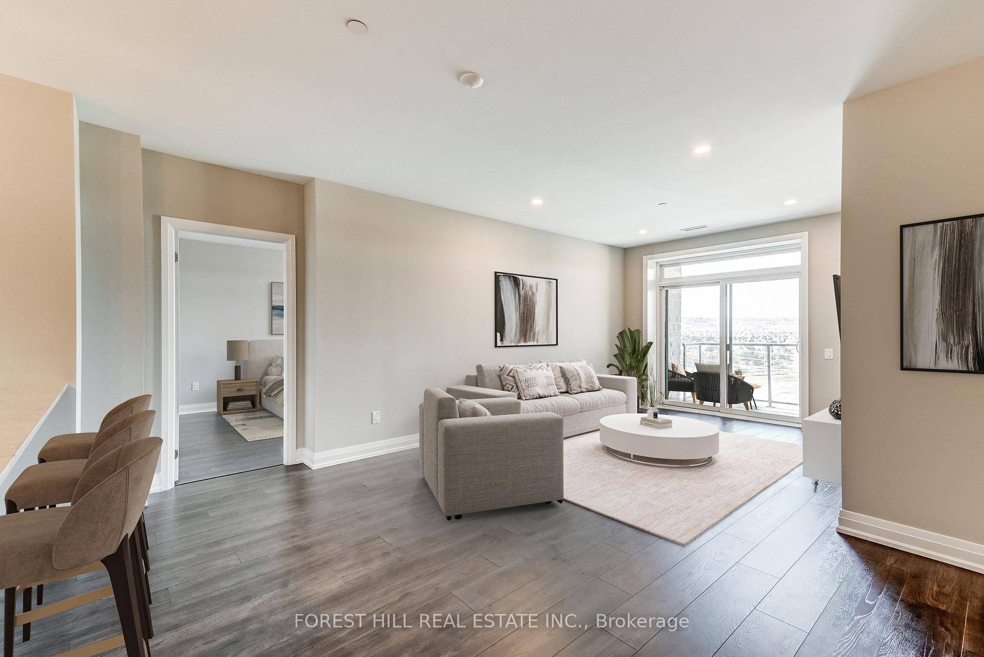 Experience luxury and sustainability in this rare penthouse level 3 Bedroom Den suite, one of the largest residences in the award winning Bronte West Condominiums, located in the Willmott neighbourhood ...