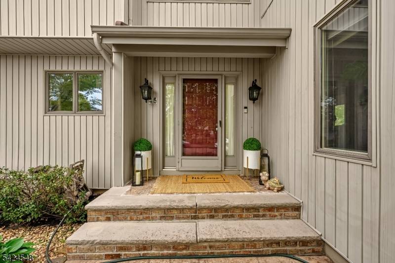 Beautifully updated East facing energy efficient 4 BD 2.
