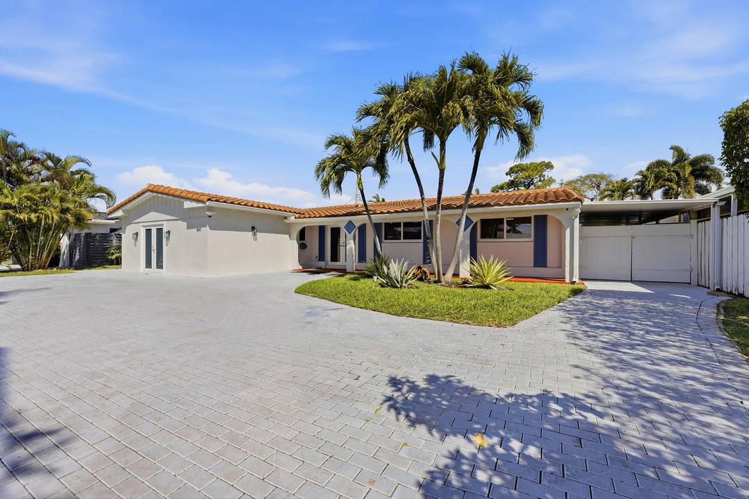 Beautiful single family home for rent in desirable Coral Ridge Isles.