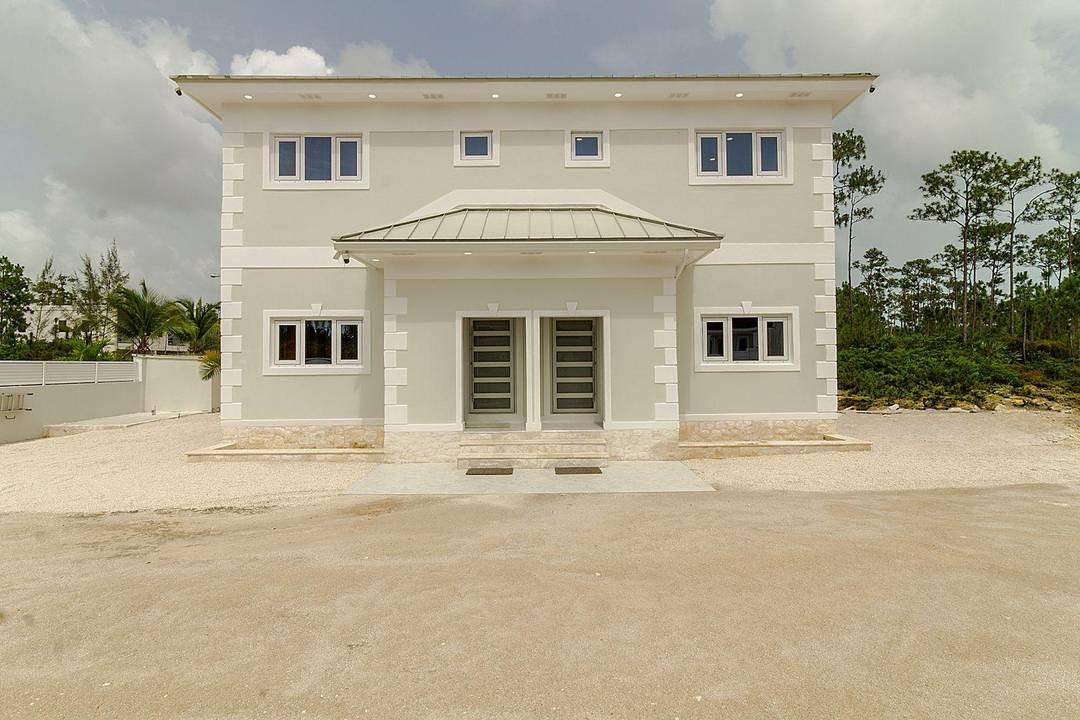 SEAHORSE DRIVE Half Duplex New-Providence