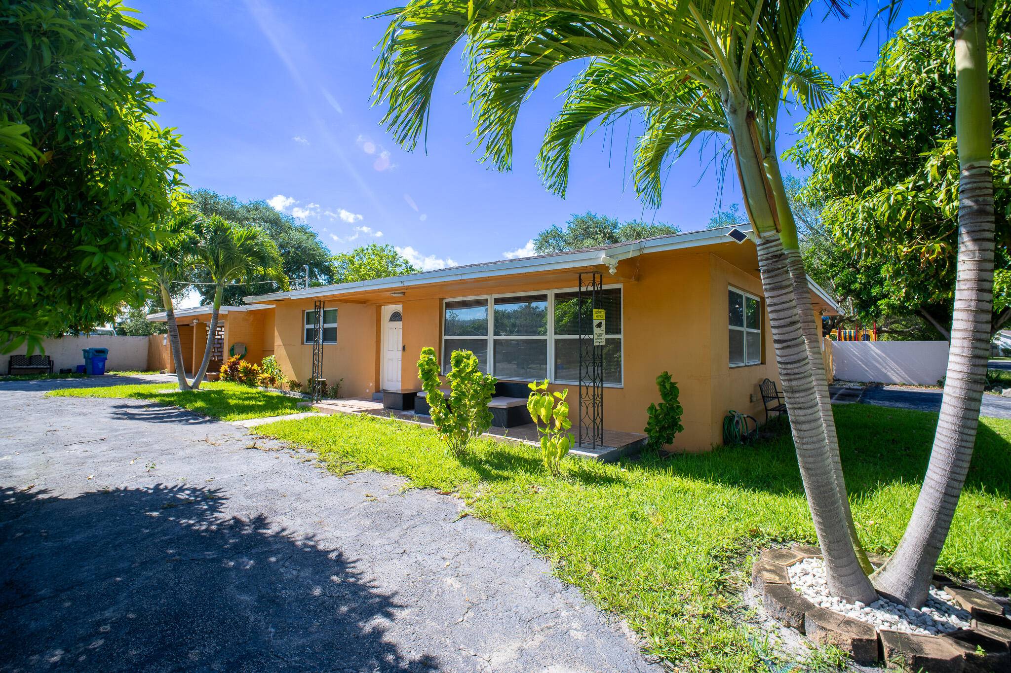Beautifully updated 3BR 2.