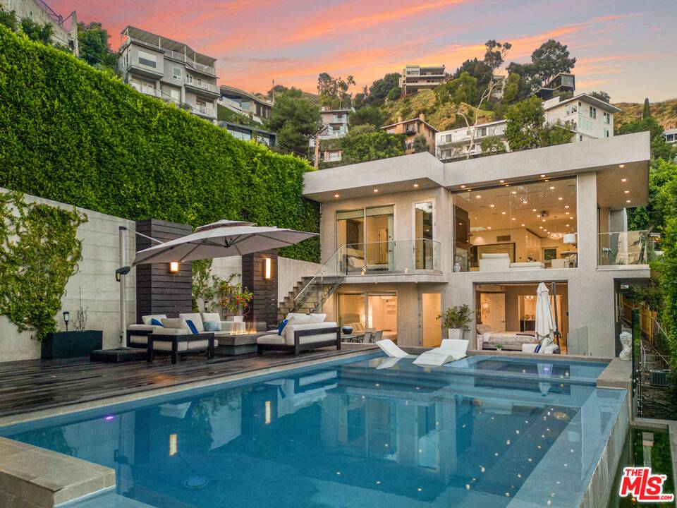 1717  Sunset Plaza 4BR Sunset Strip La