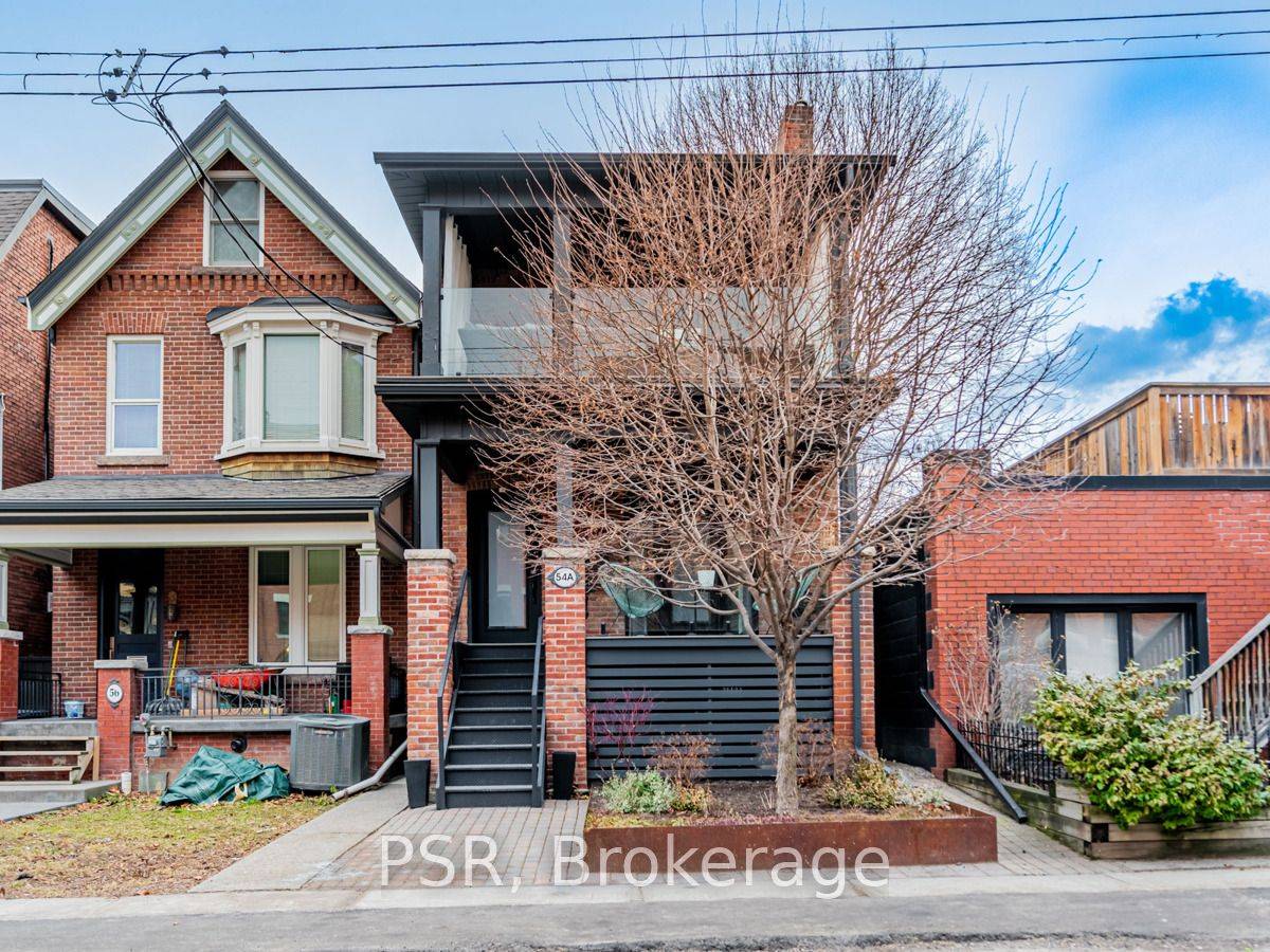 Nestled in the heart of Roncesvalles, this recently updated 2 bed, one bath unit awaits you !