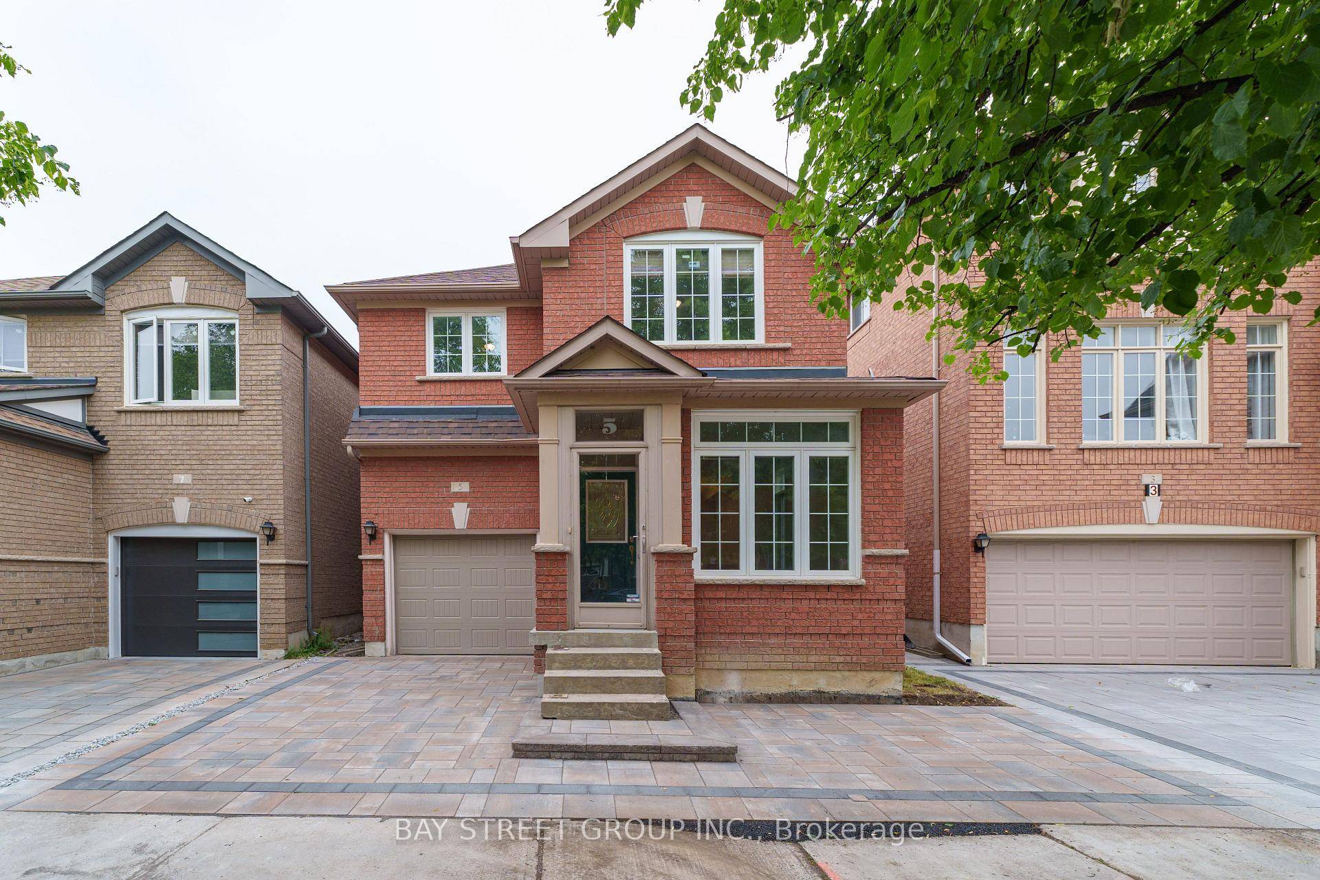 Excellent Location ! High Demand Single Detached Home In Berczy Community With 9' Main Floor.