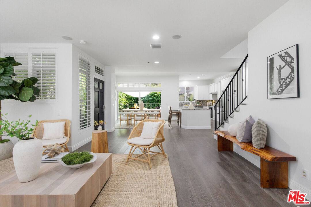 10523   Selkirk Ln 3BR Bel Air La