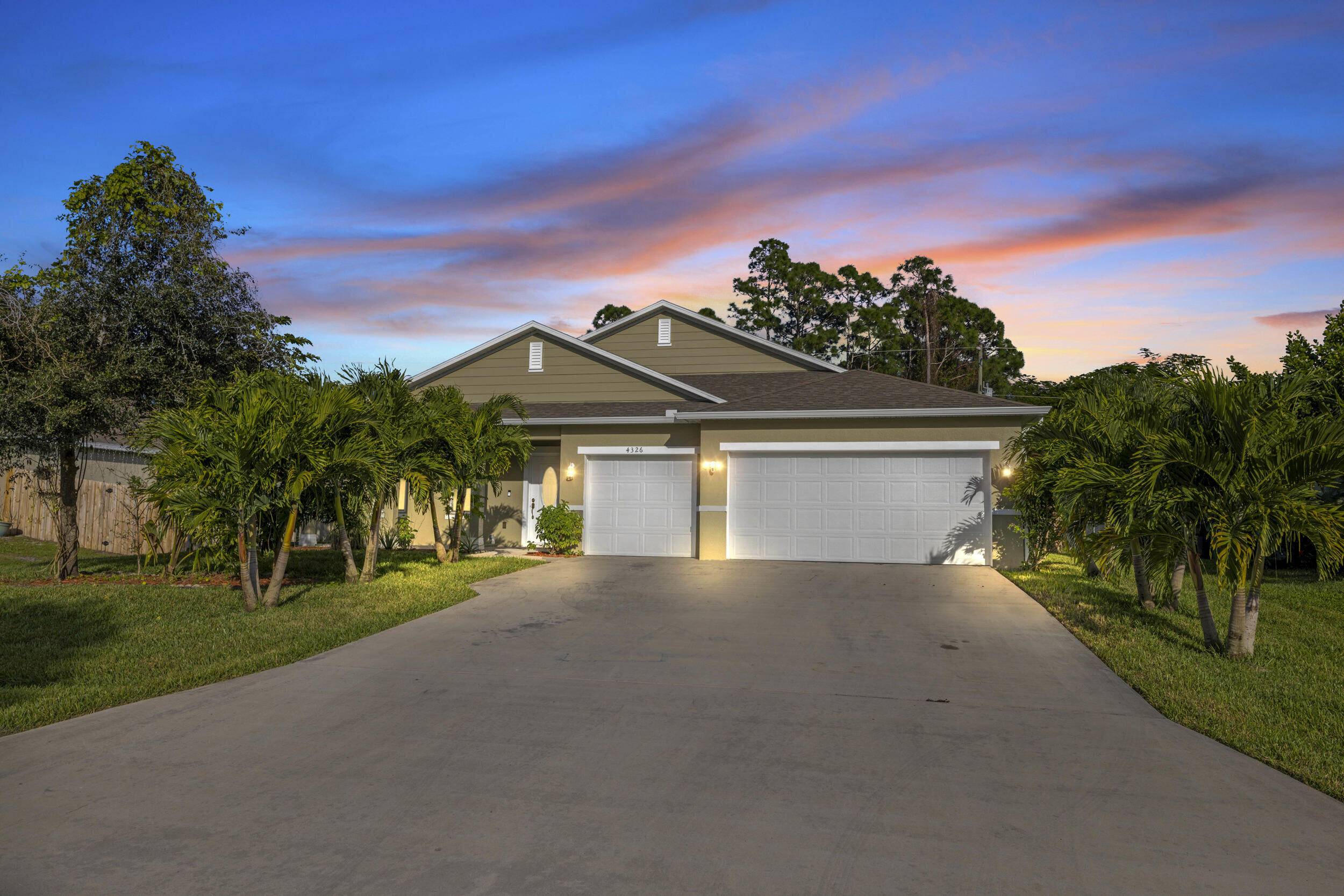 Beautifully Updated 4BR 3BA Home with 3 Car Garage in Port St.