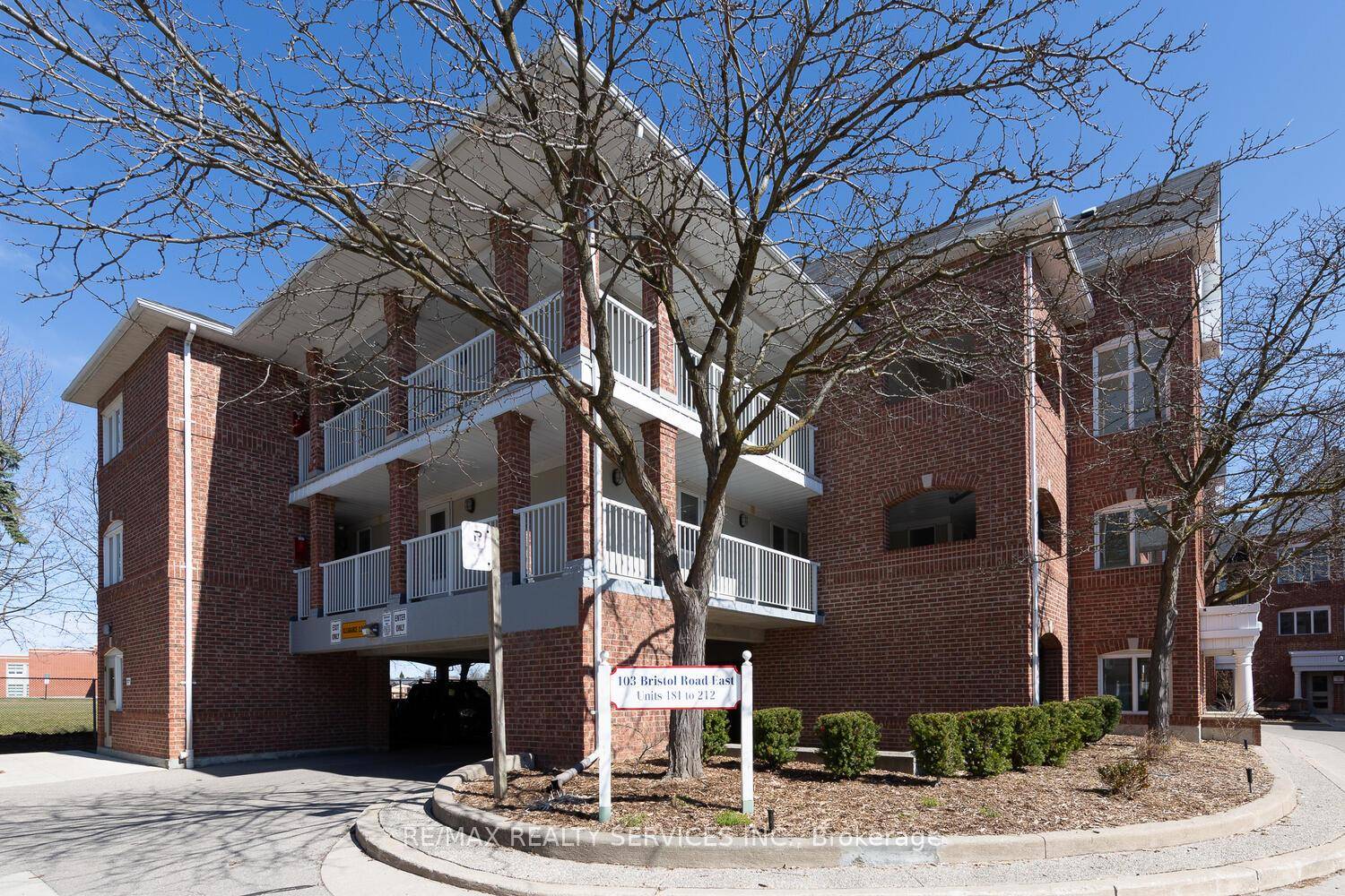 Don't miss out on this spacious home !