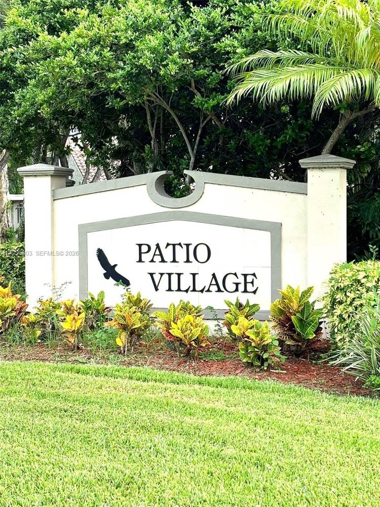Beautiful remodel 4 Bed 2 1 2 Bath 2CG in Weston !