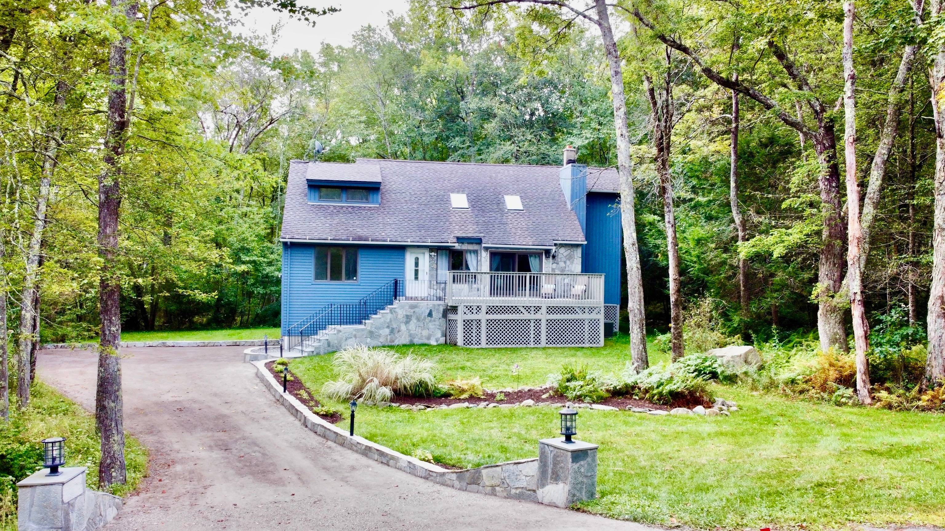 Welcome to Woodridge Lake living.