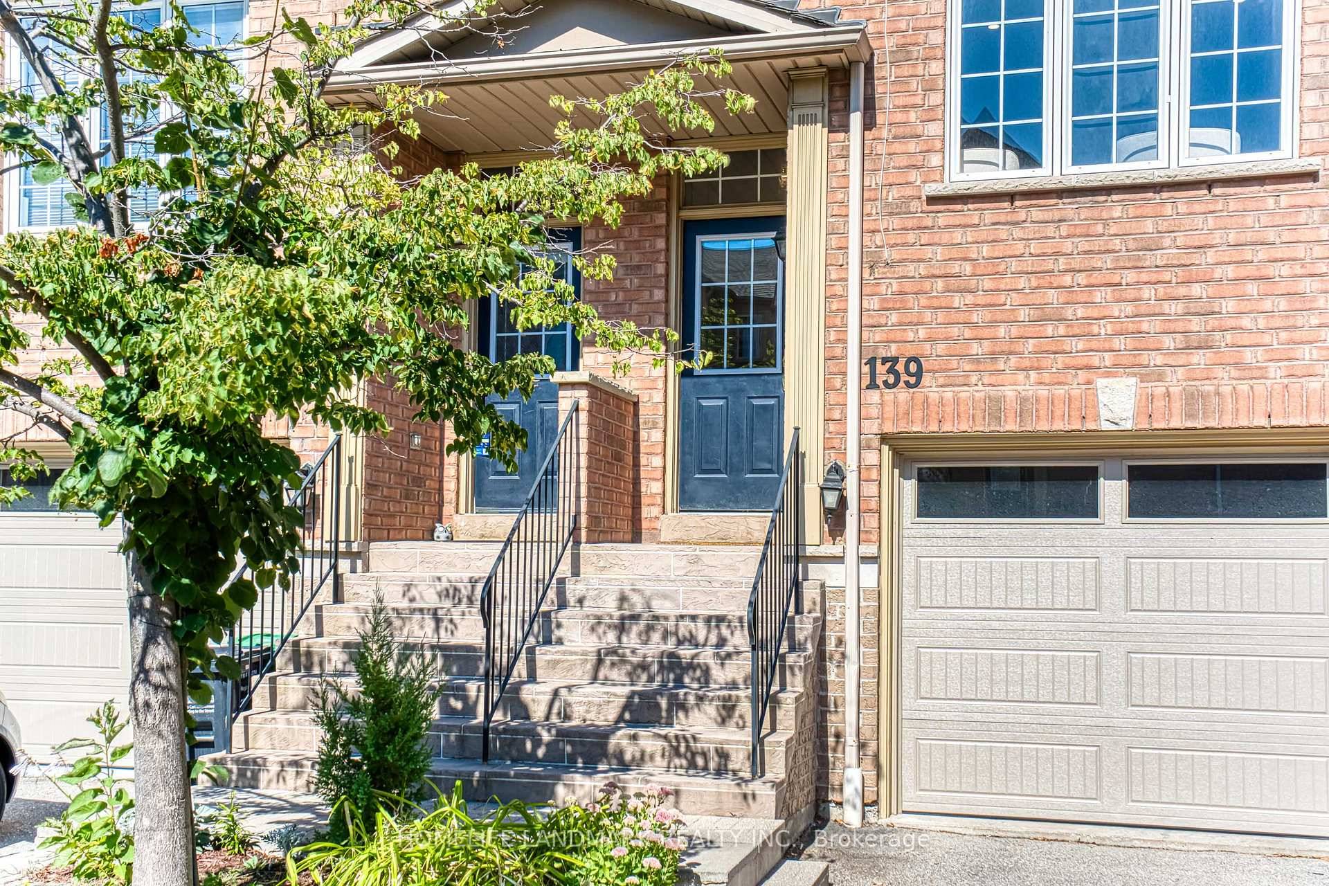 Absolutely Stunning Townhouse Like Model Home !
