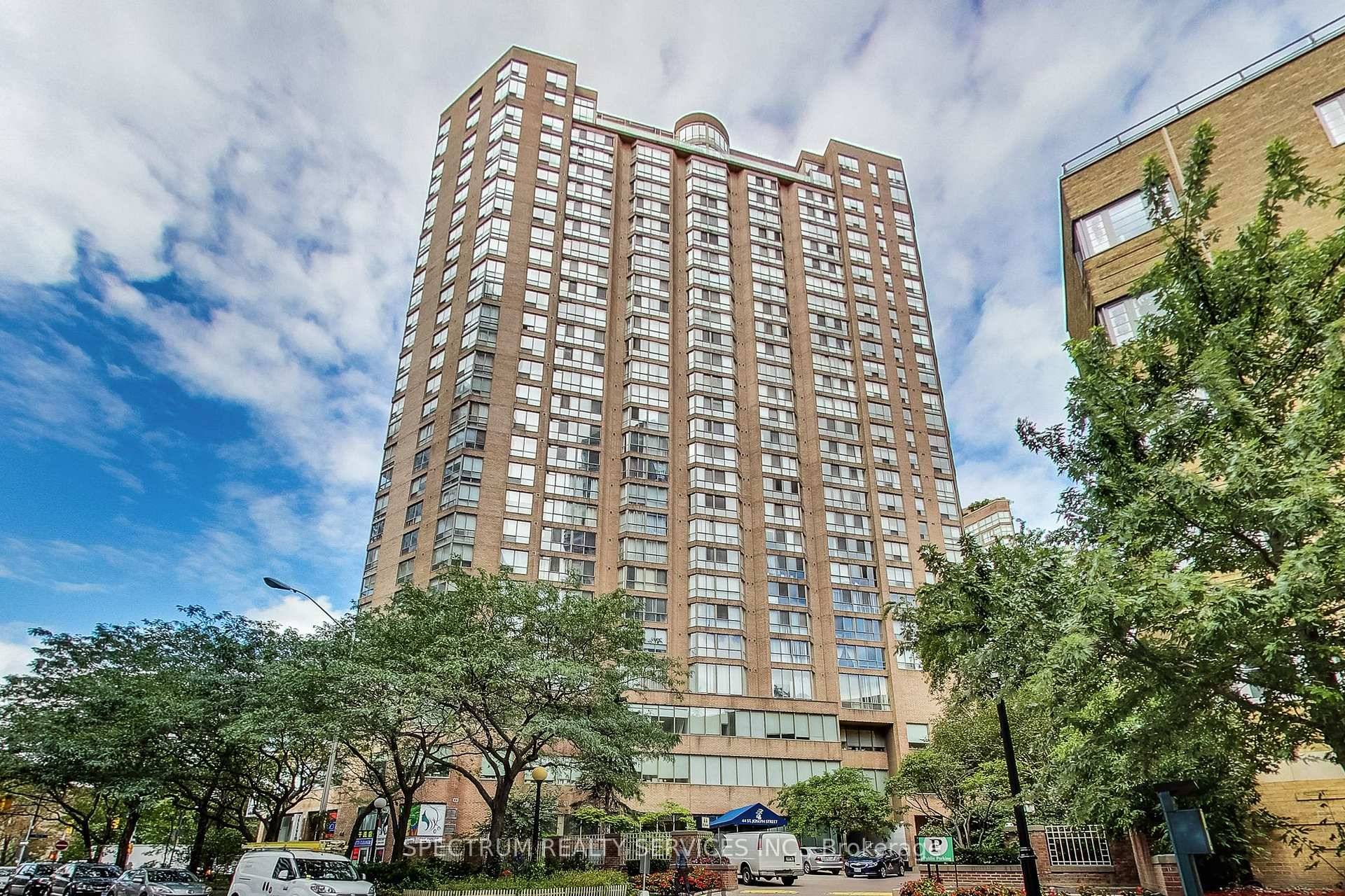 Fantastic Opportunity To Own A Beautiful Unit In The Prime Location Of Bay And Bloor !
