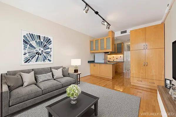AVAILABLE IMMEDIATELY VIRTUAL TOURS AVAILABLE !