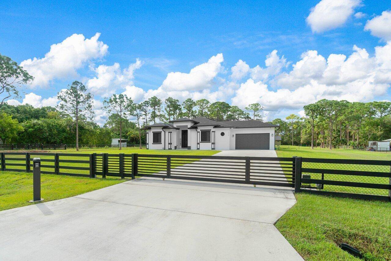Your Dream Home Awaits ! Seller motivated to sell !