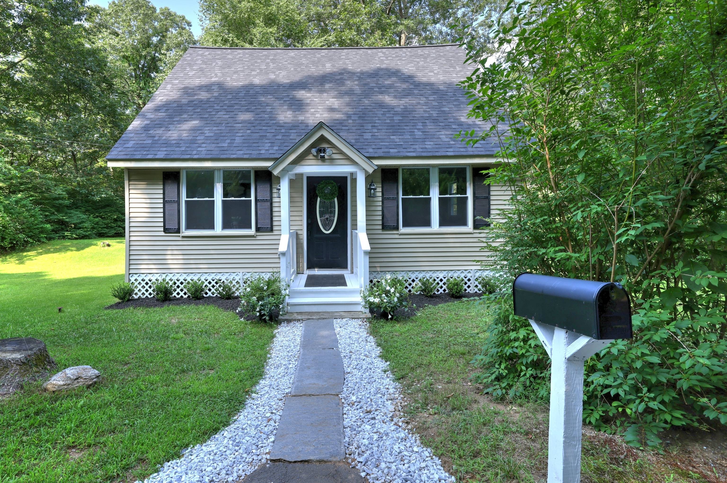 Welcome to this Charming Renovated Cape with 3 bedrooms, 2 bathrooms, nestled in the heart of Southbury, CT just moments from the serene Pomperaug River and picturesque Lake Zoar.