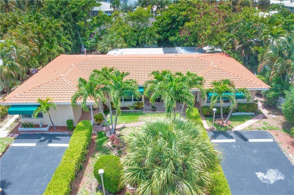 UNIQUE PROPERTY WITH MULTIPLE POSSIBLE USES IN THE HEART OF DOLPHIN ISLES DUPLEX FEATURING 2 LEGAL SEPARATE UNITS WITH SCREENED IN POOL ON LARGE LOT LIVE ON ONE SIDE AND ...