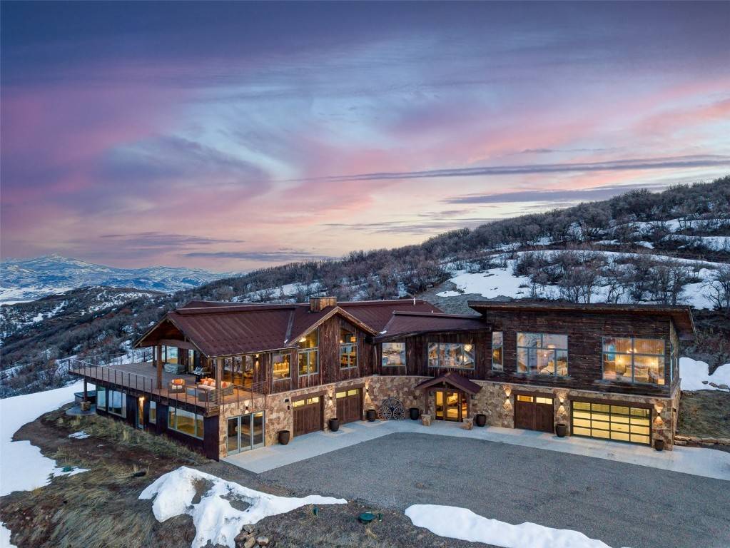 Perched atop a mountain with 270 degree unobstructed views, sits a statement property on 35 acres fit for the likes of Architectural Digest.