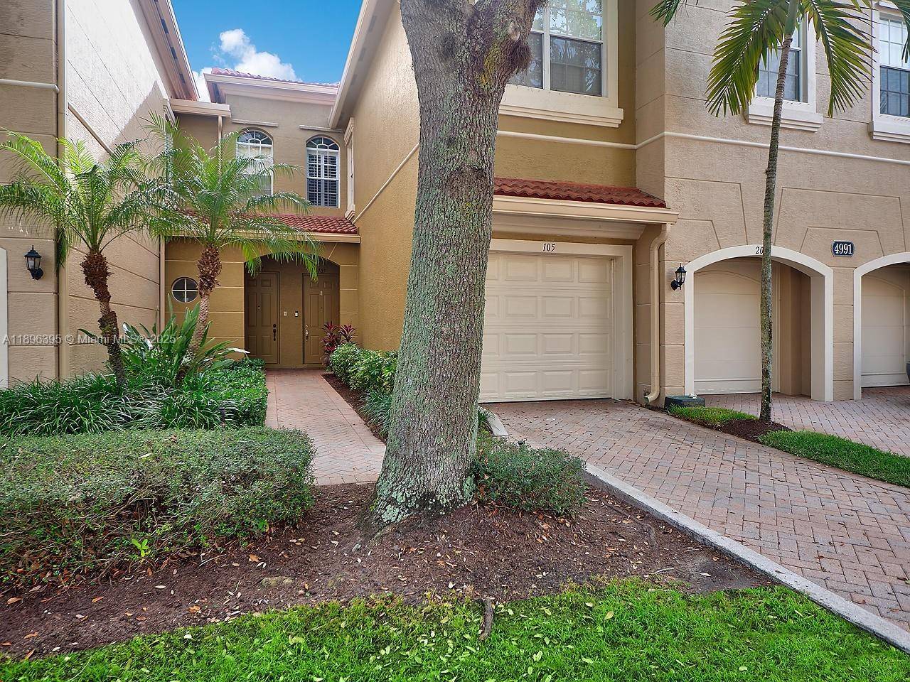 Beautifully Renovated 3 BR, 2.