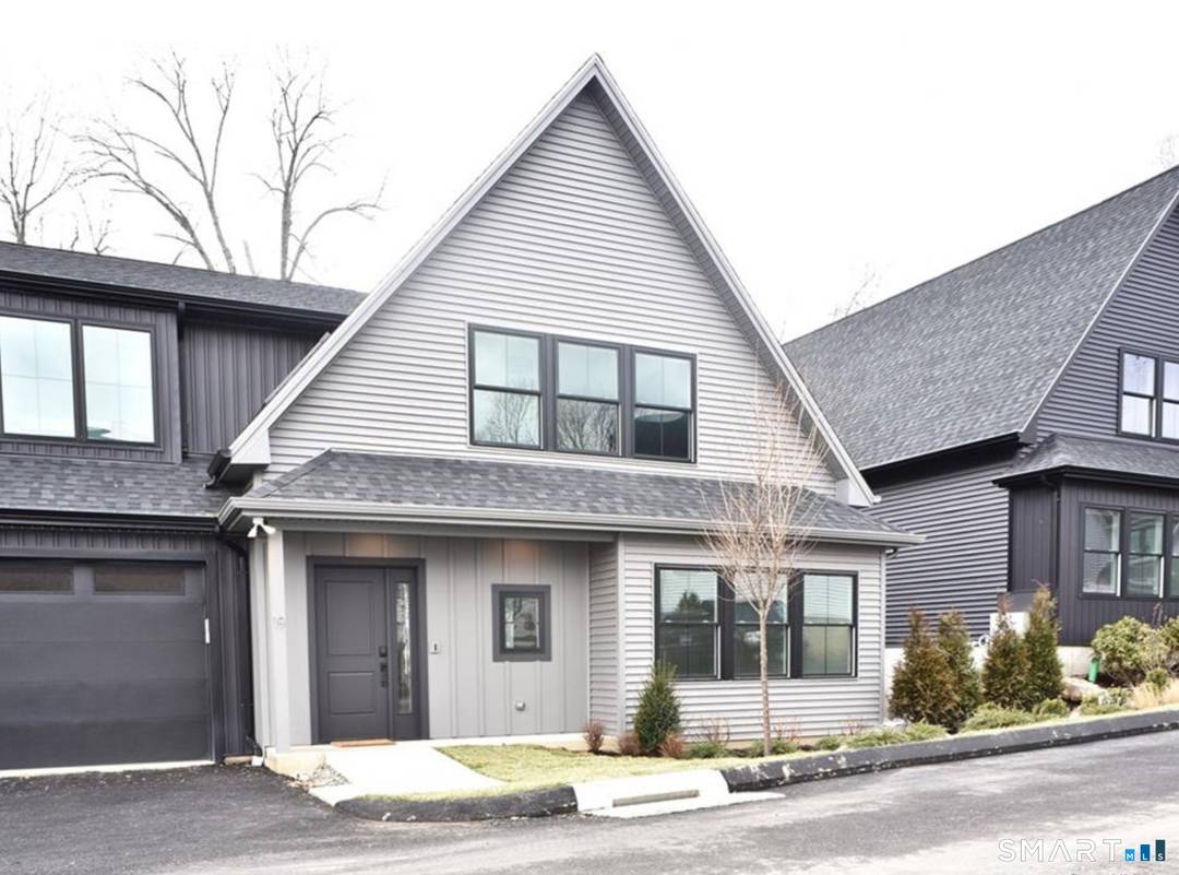 WELCOME TO UNIT 19 THE GRAND ARE YOU TIRED OF SEARCHING FOR YOUR NEXT GREAT RENTAL HOME ?