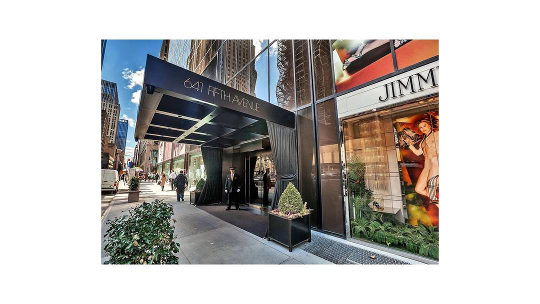 Majestic views surround you from the 40th Floor of the prestigious Olympic Tower on prime Fifth Avenue.