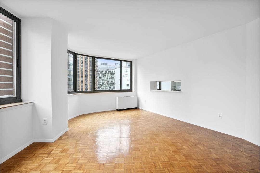 The Copley is a full service CONDO that has a lot to offer Located just steps from Lincoln Center, fine restaurants and stores, this high rise condo has it all ...