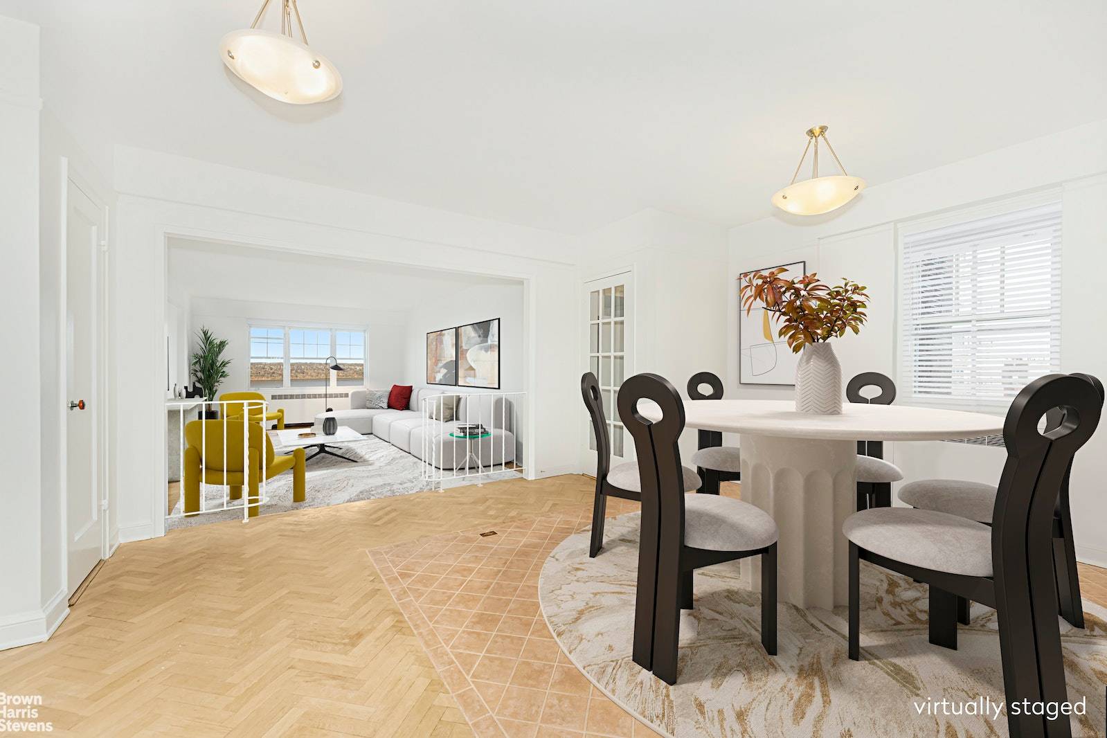 .... Amaze yourself in this Castle Village 8 line, located on Cabrini Boulevard !