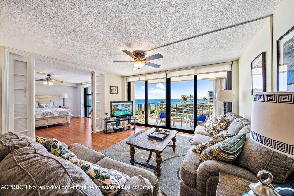 Palm Beach Gorgeous ocean views !