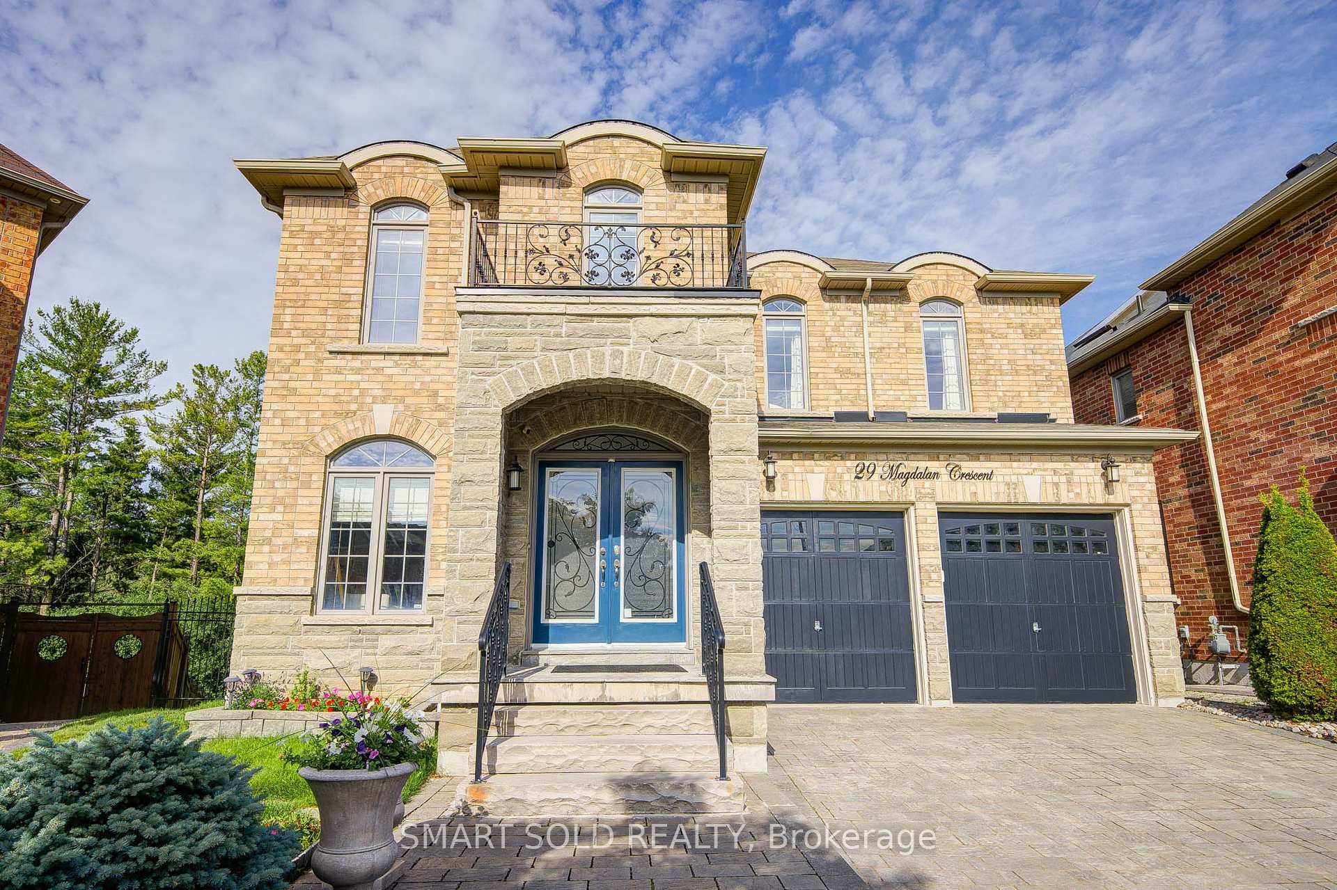 Stunning 5 Bedroom Detached Home on Premium Pie Shaped Lot Backing Onto Lush Greenery with Walkout Basement, A Rare Private Retreat in Sought After Jefferson Forest Community !