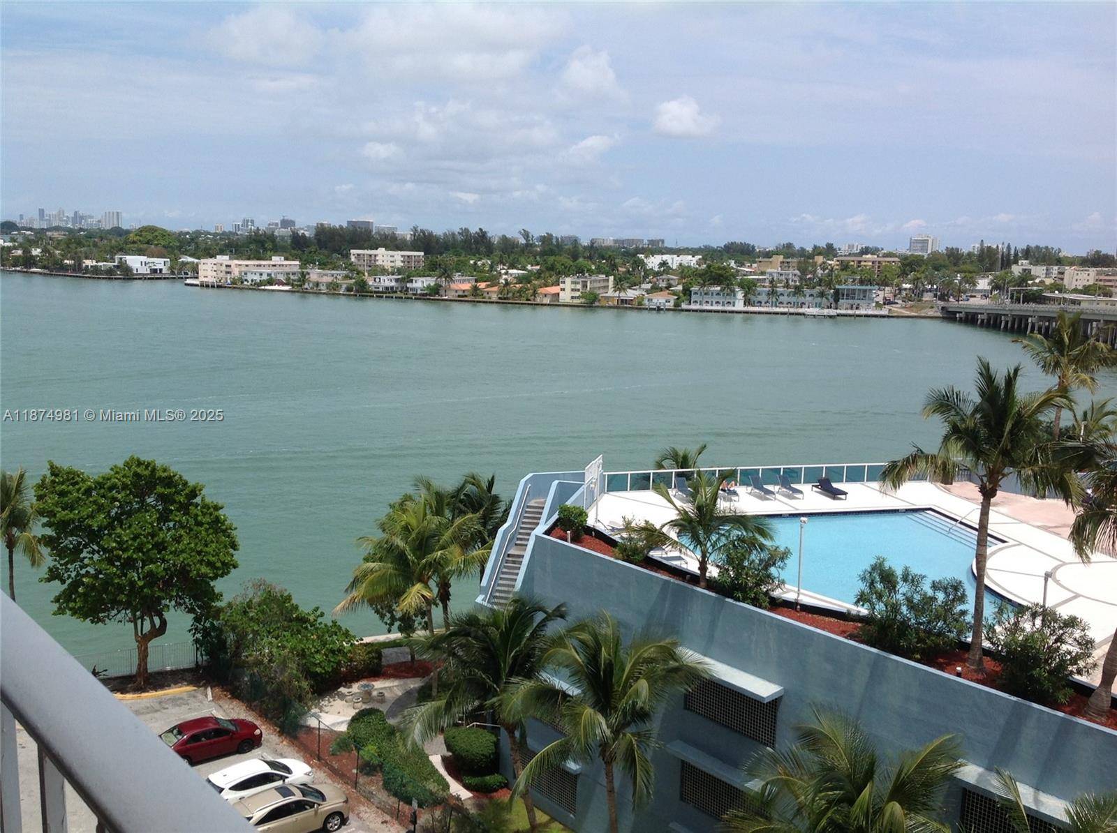 PRICE TO SELL VERY EASY TO SHOW BEST LINE 1509 SQFT MANUAL LOCKBOX KNOB OF UNIT DOOR SEE BROKER REMARKS TO GET THE CODE WATER VIEWS NO LAWBALL OFFERS 255 ...