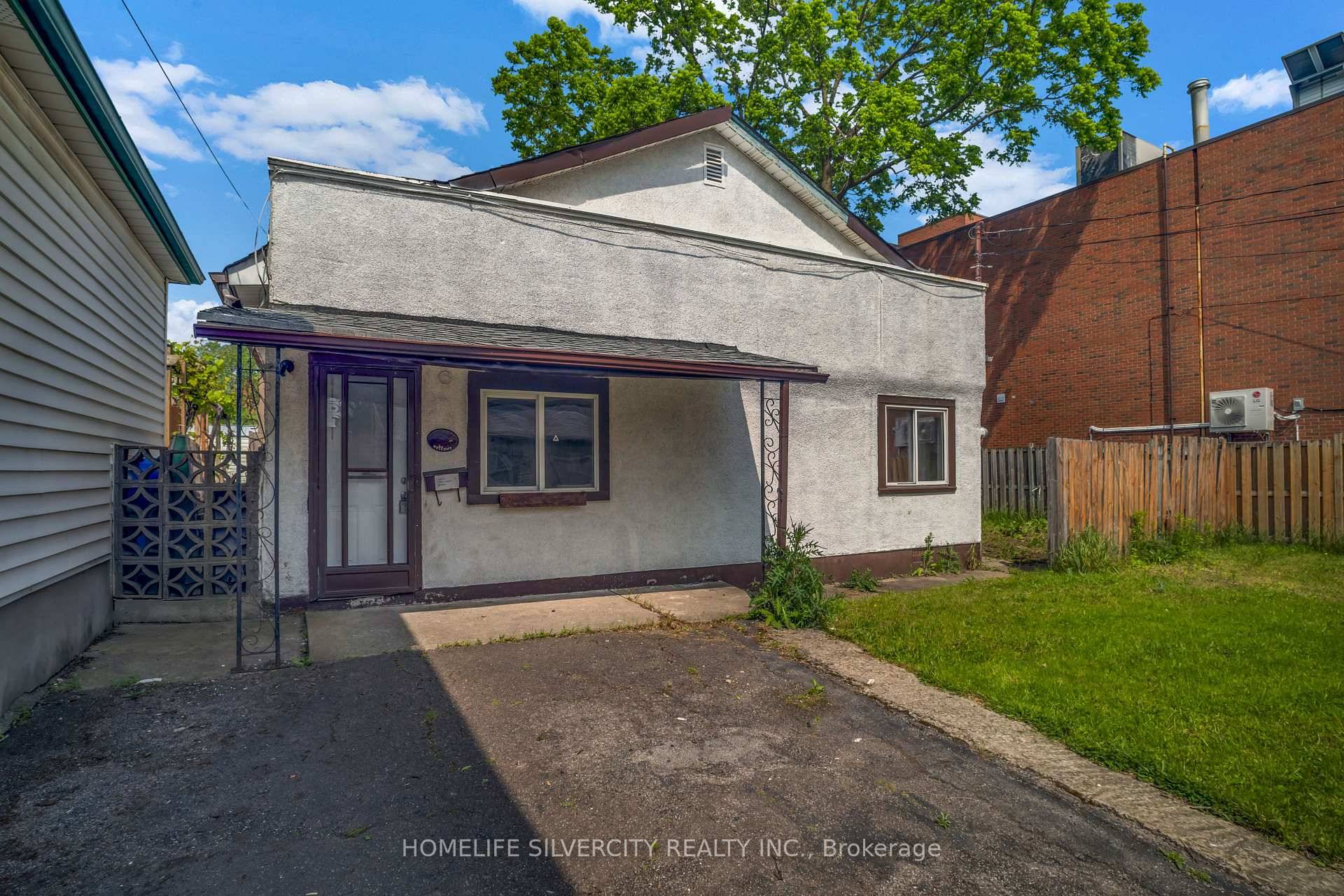 Great Value ! This property is Located in the Core of Downtown Thorold.